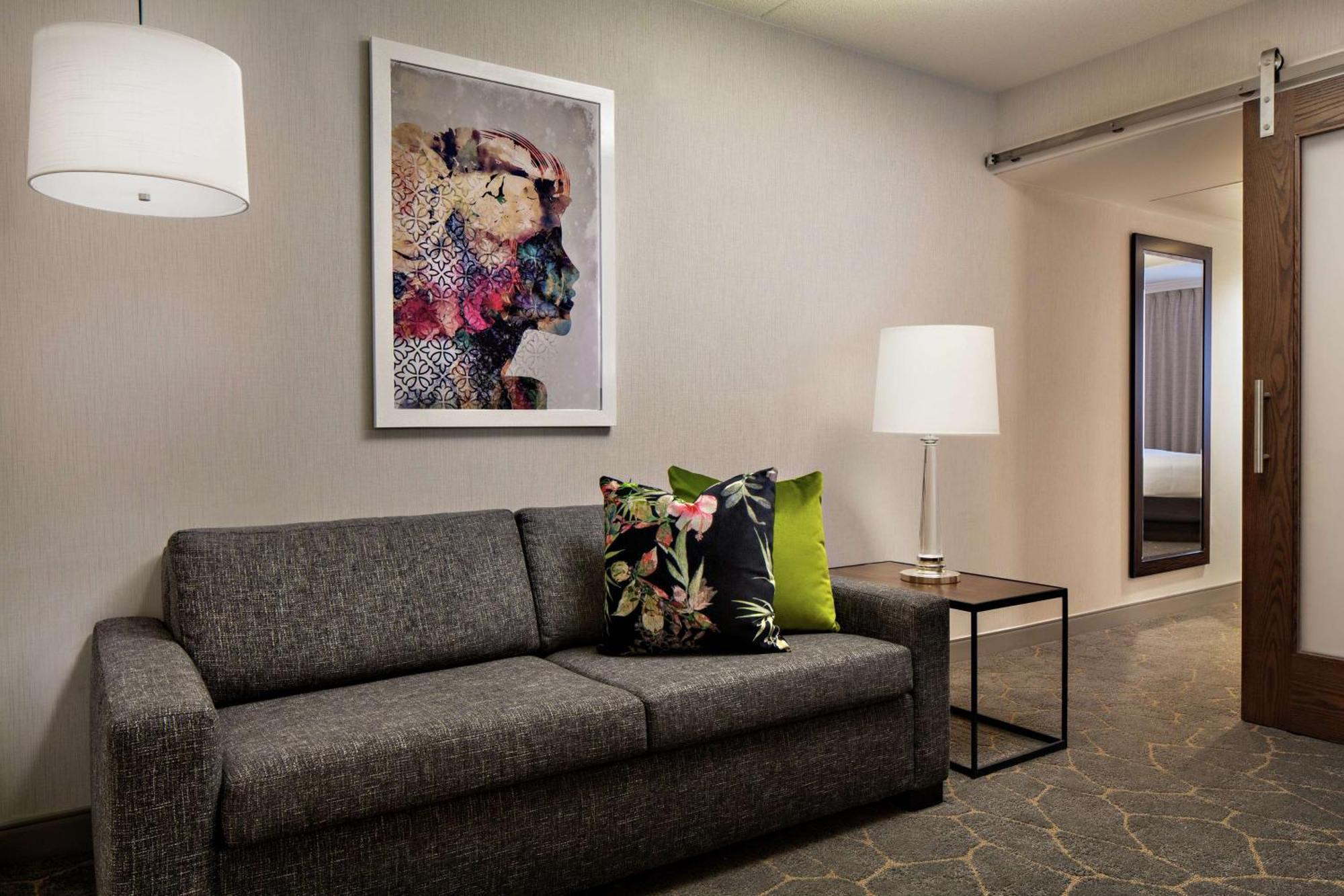 Junior King Suite Seating Area