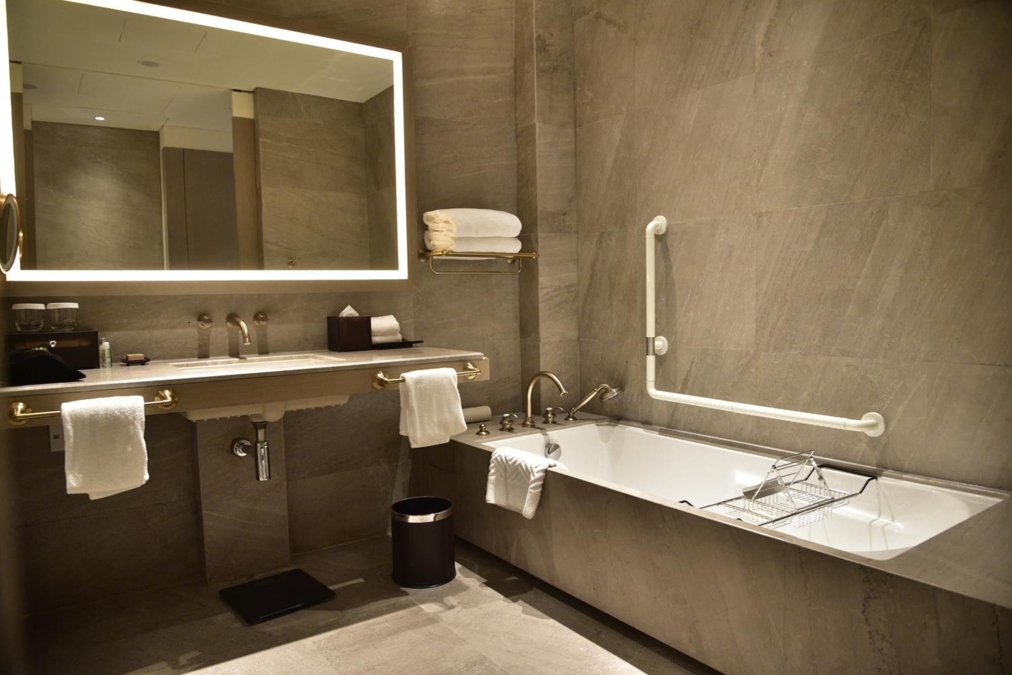 King Room Mobility Accessible