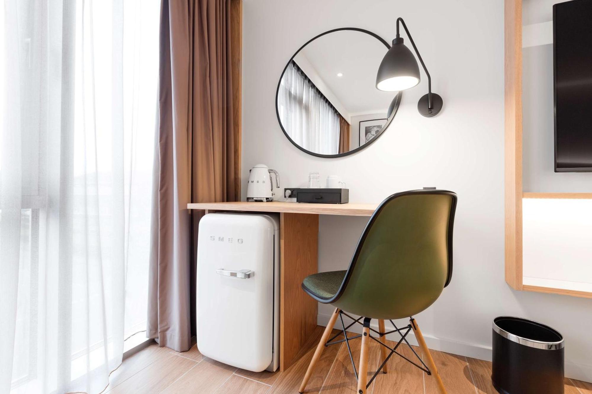 King Room - Mobility Accessible