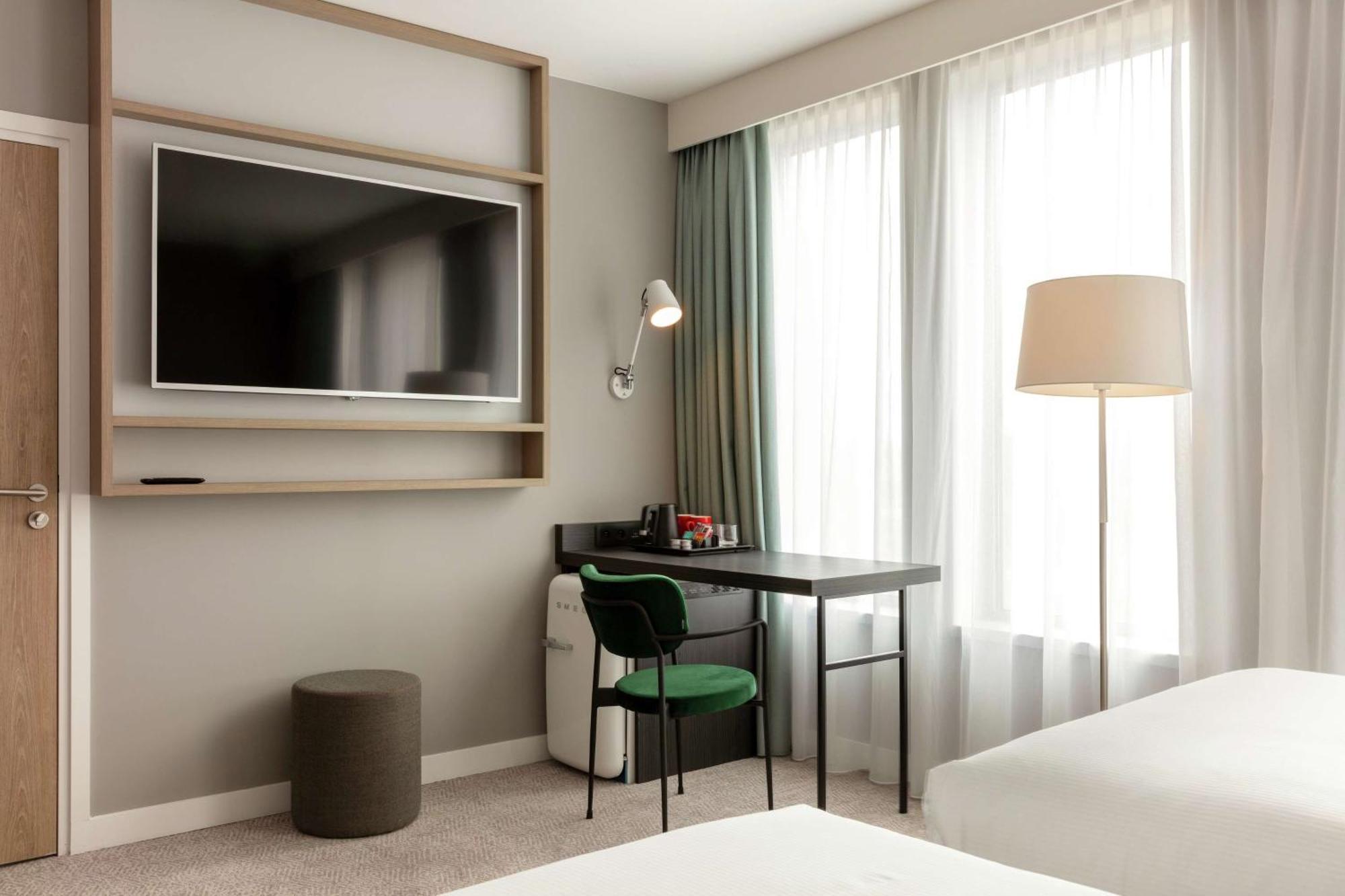 King Room,1552469119:JPEG
