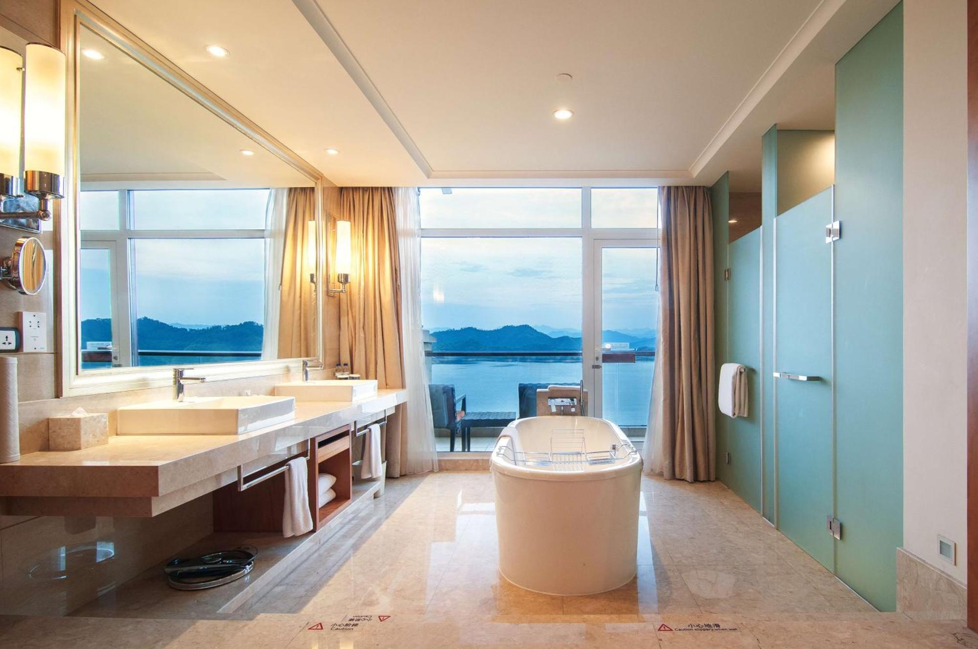 Twin Room with Lake View