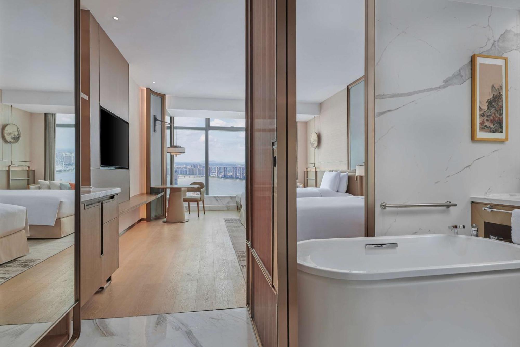 Deluxe Twin Room with River View