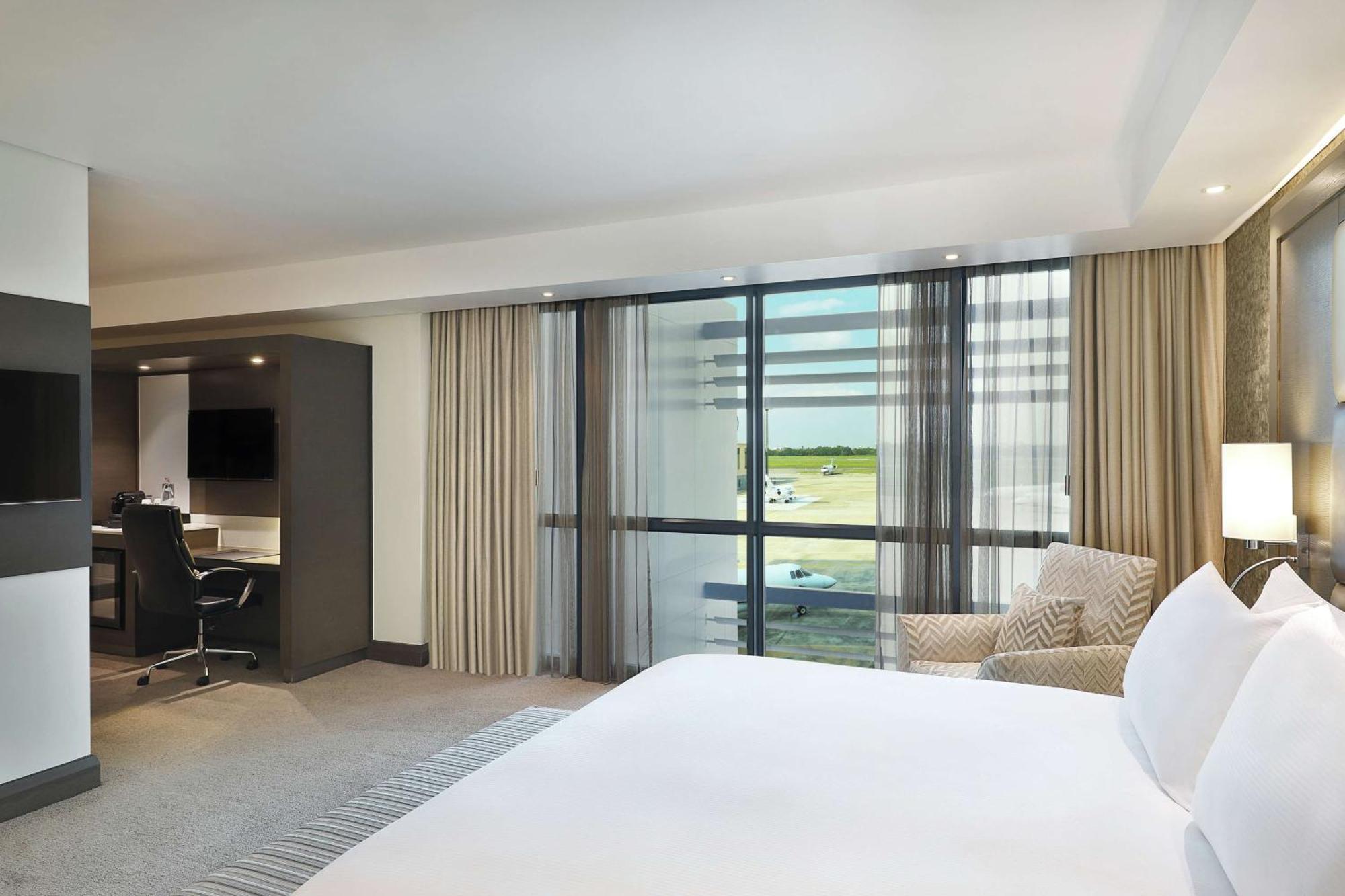 Business King Suite
