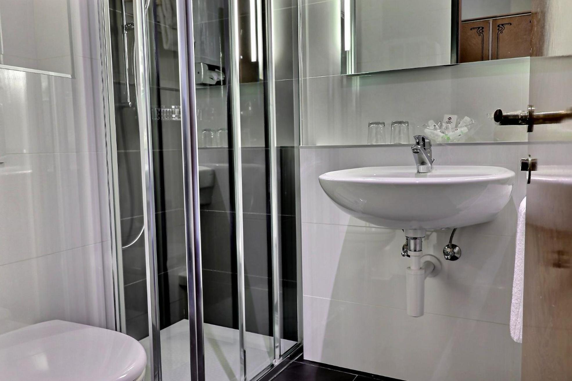 Standard Double or Twin Room with Street View