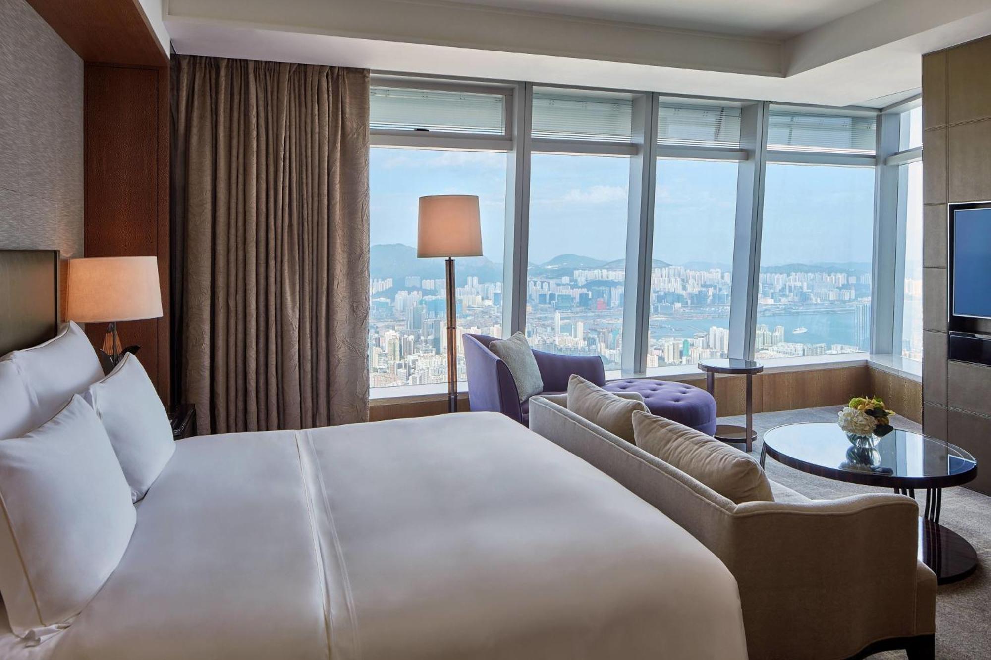 Club Grand Seaview Room King Bed Club Lounge Access,1615386055:JPEG