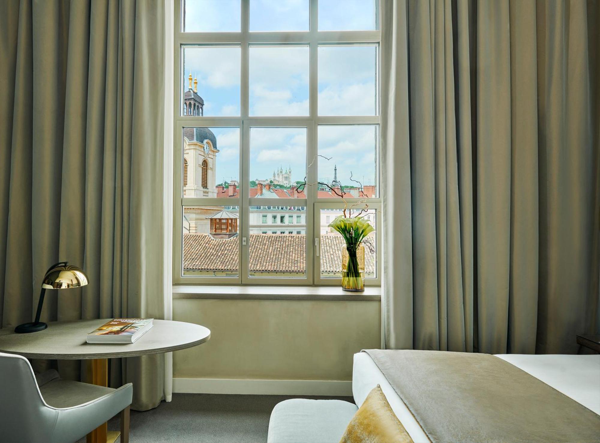 Premium King Room Courtyard View,1286658223:JPEG