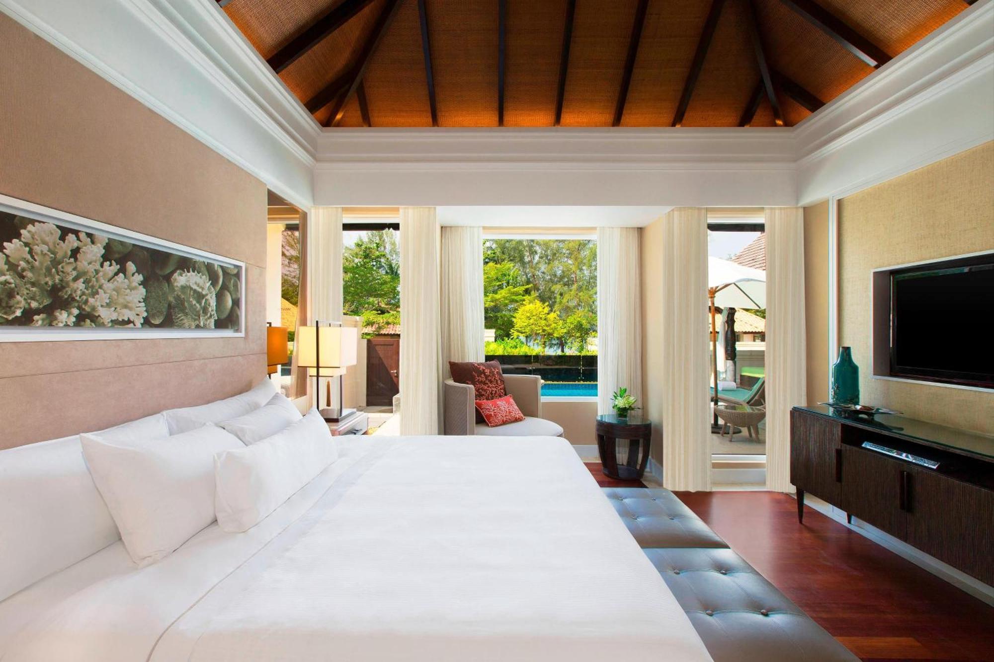 Villa mit 1 Schlafzimmer, Kingsize-Bett und eigenem Pool – direkt am Strand