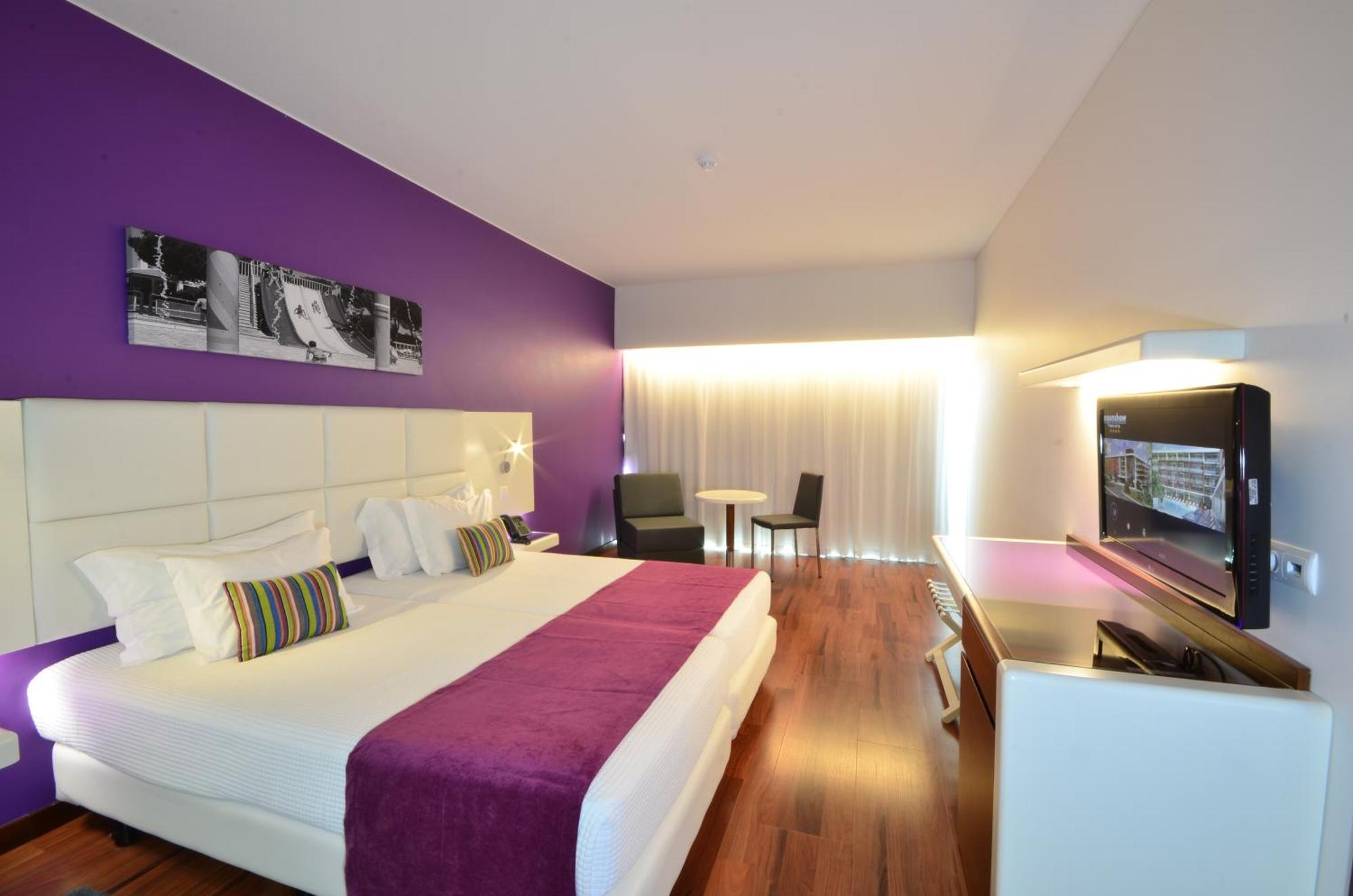 Twin Room,972074164:JPEG