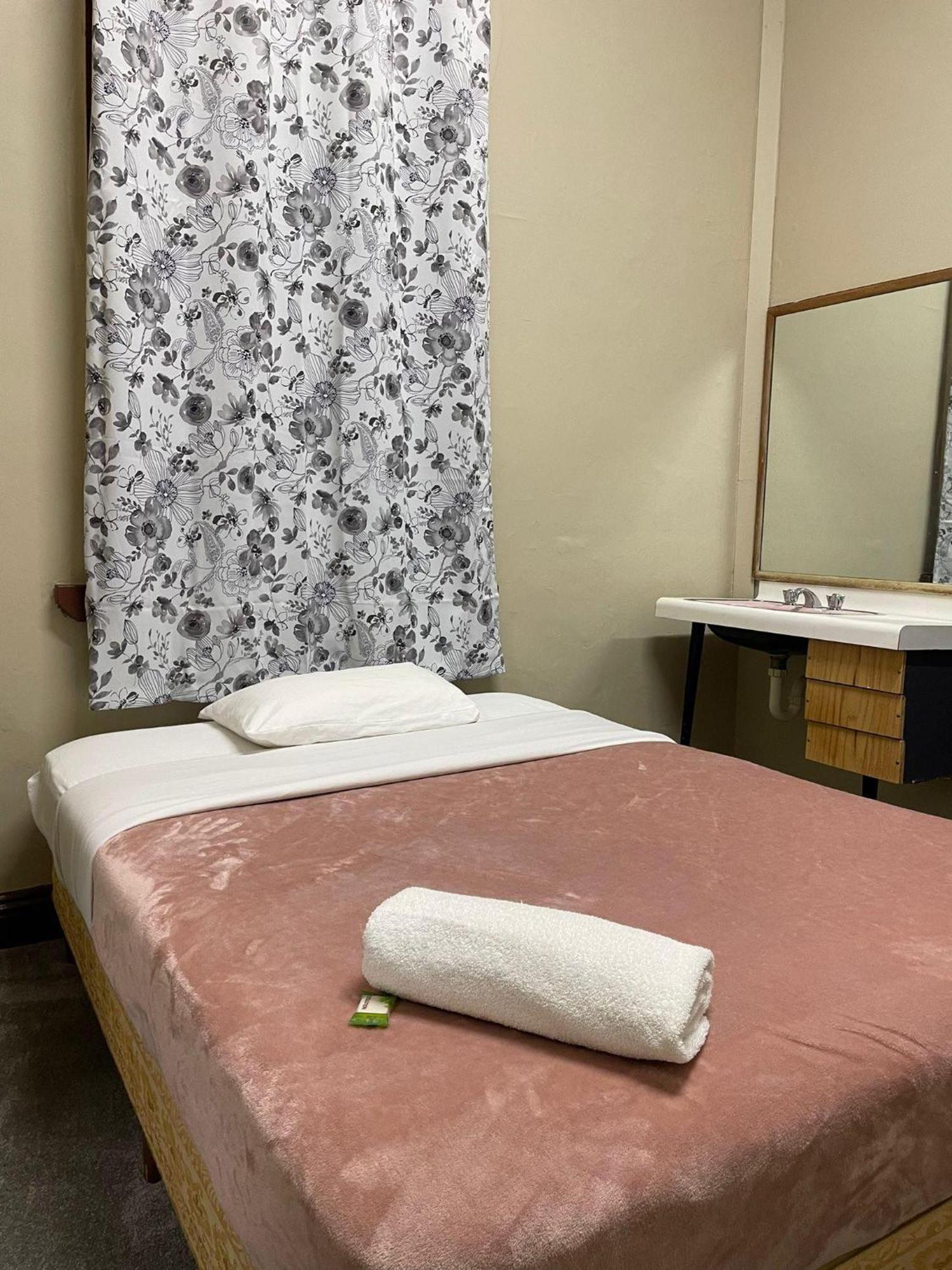 Budget Single Room