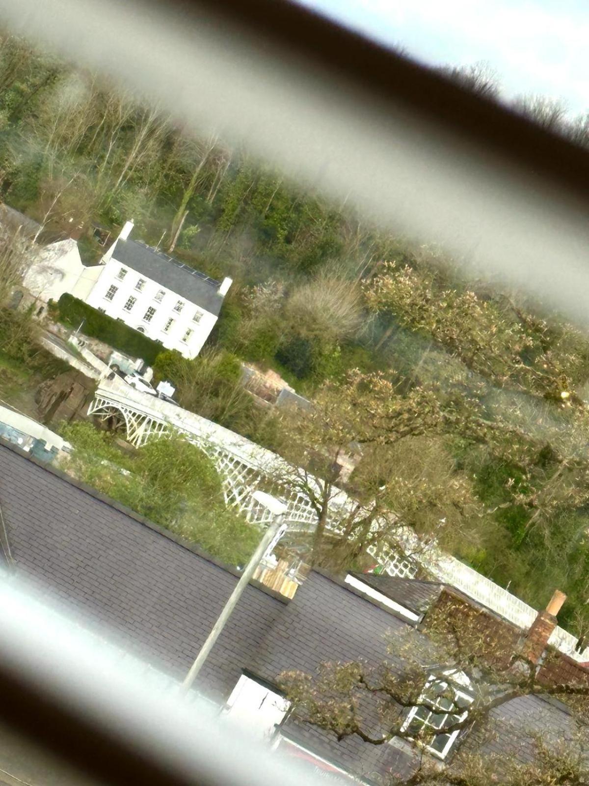 Deluxe Double Room with Castle View - Non Pet Friendly