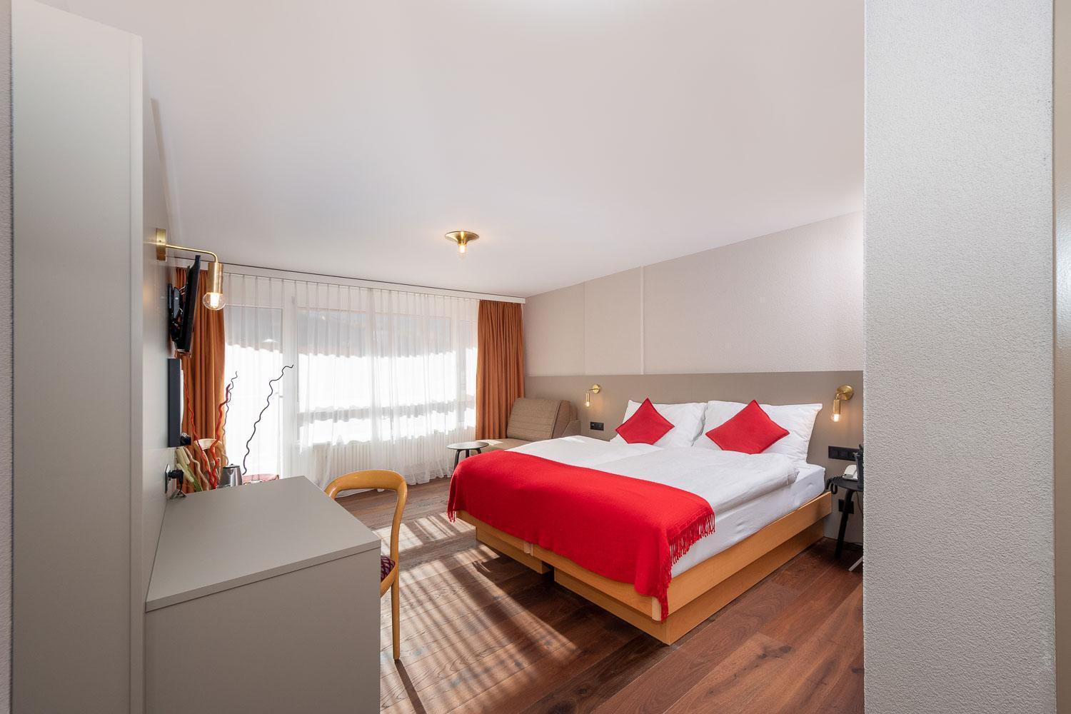 Double Room,1566913279:JPEG