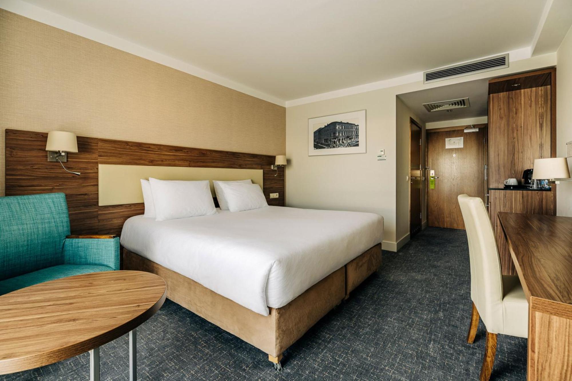 Standard King Room - High Floor