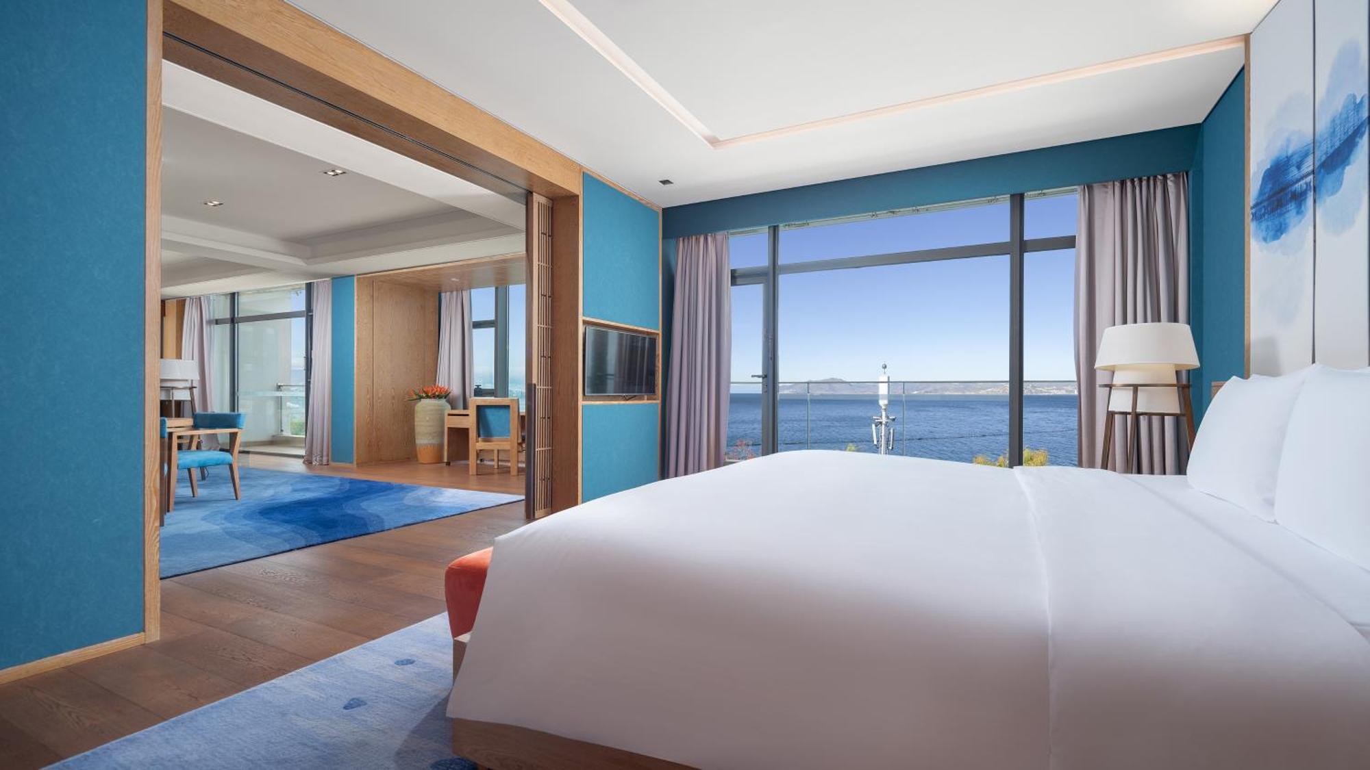 One-Bedroom Suite with Outdoor Terrace and View