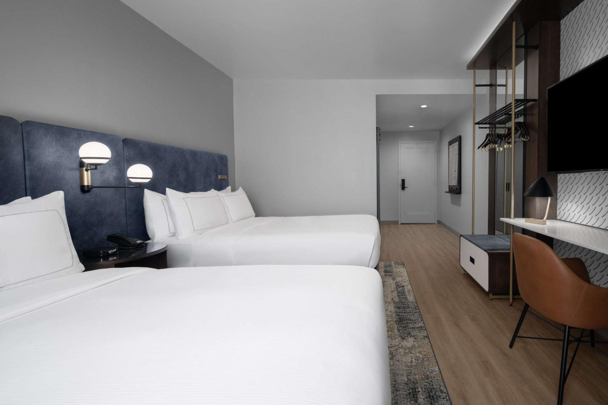 Queen Room with Two Queen Beds - Hearing Access
