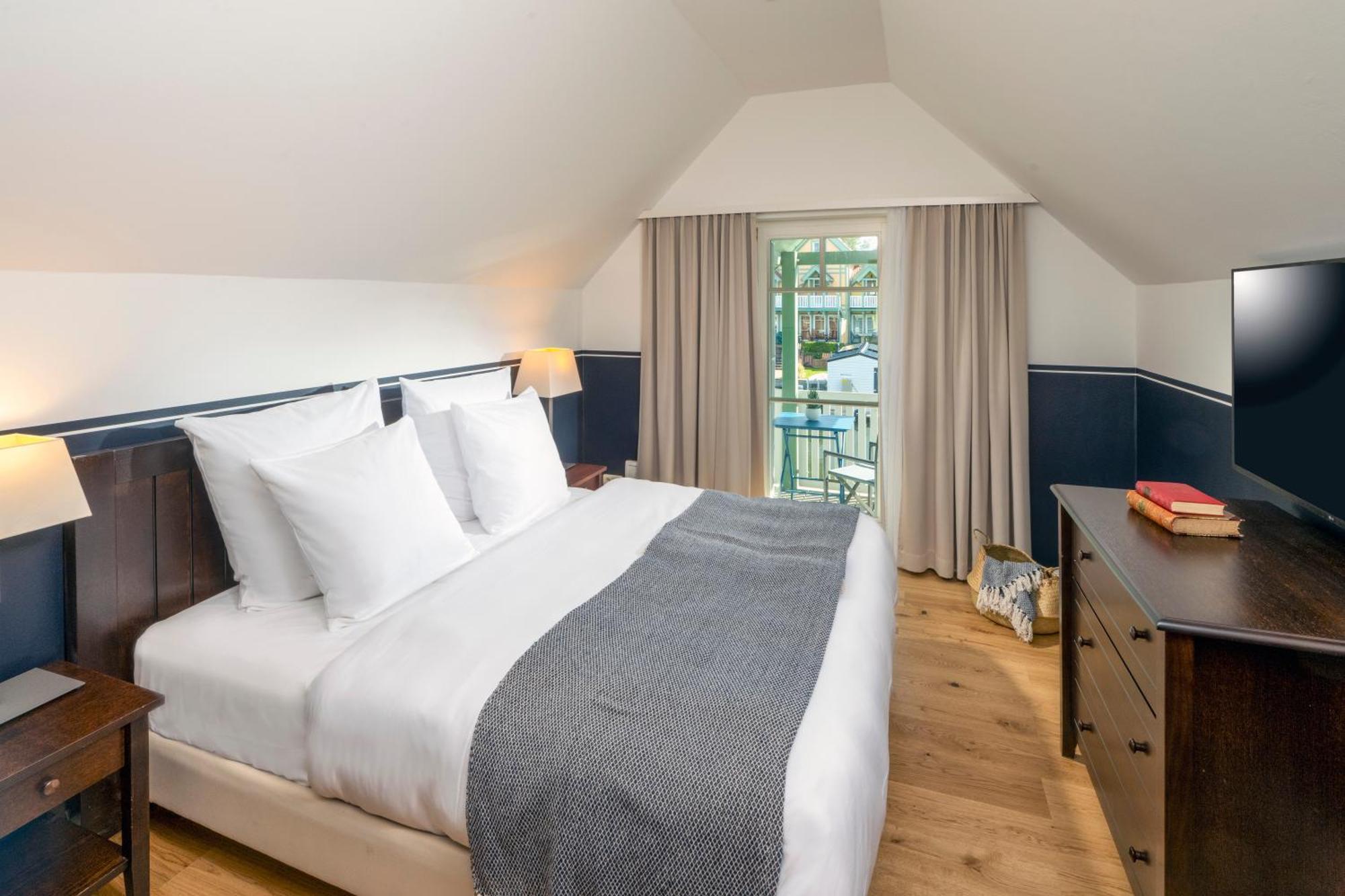 One Bedroom Island Suite