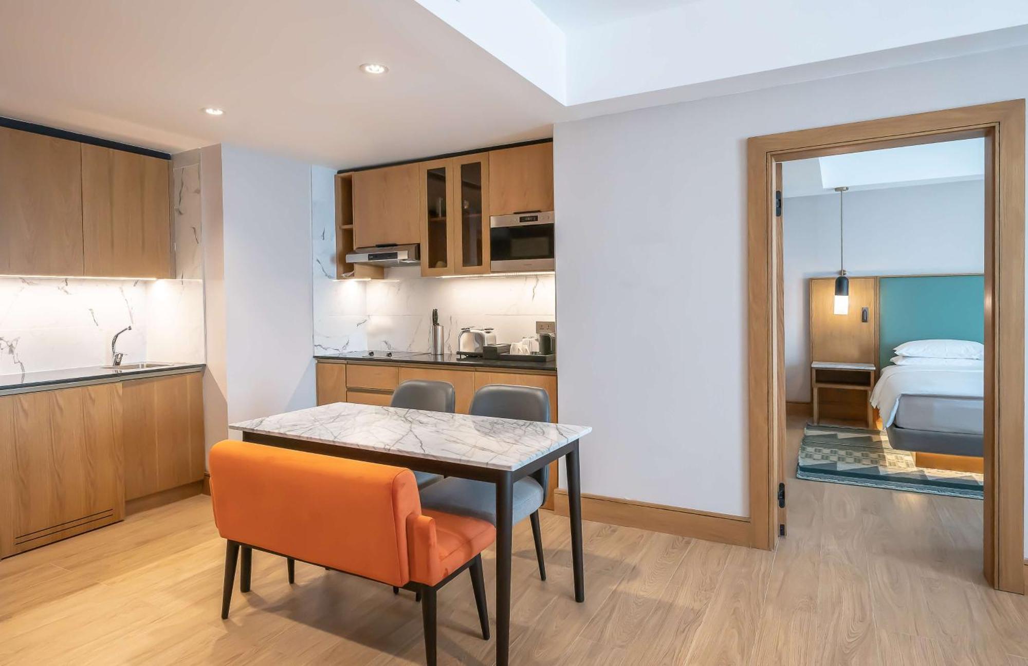 One-Bedroom Apartment