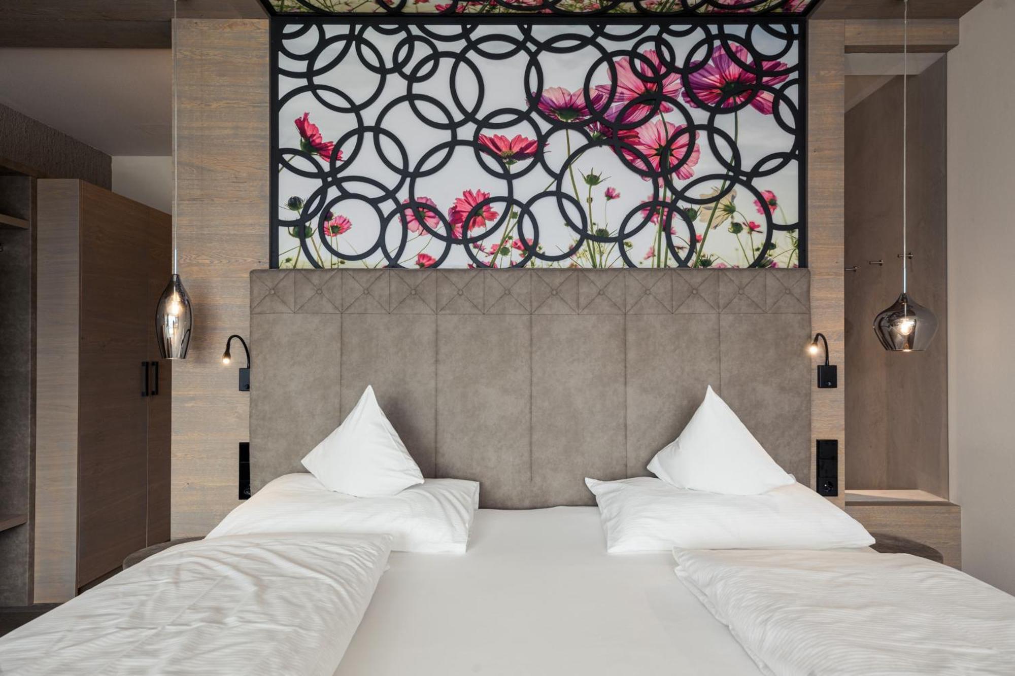 Superior Double Room with Sofa