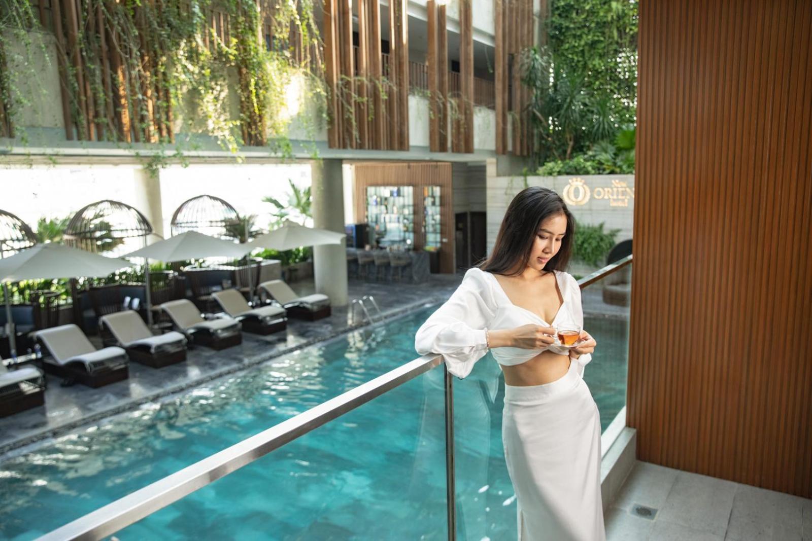 Deluxe Twin Pool View