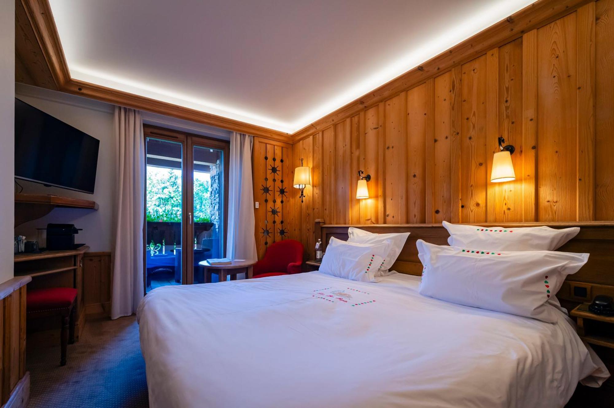 Standard King Room