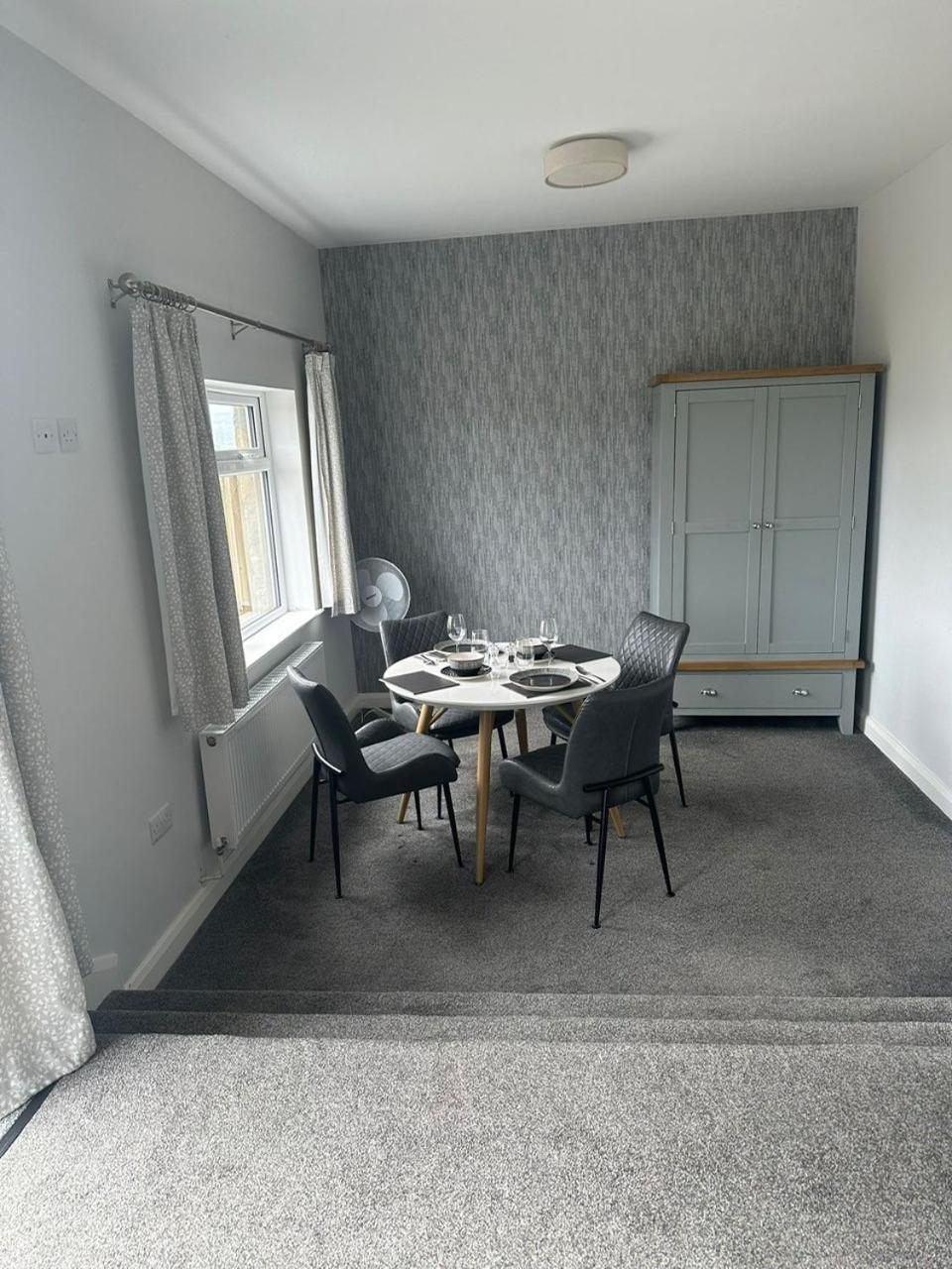 Apartment Terrace,1576741961:JPEG