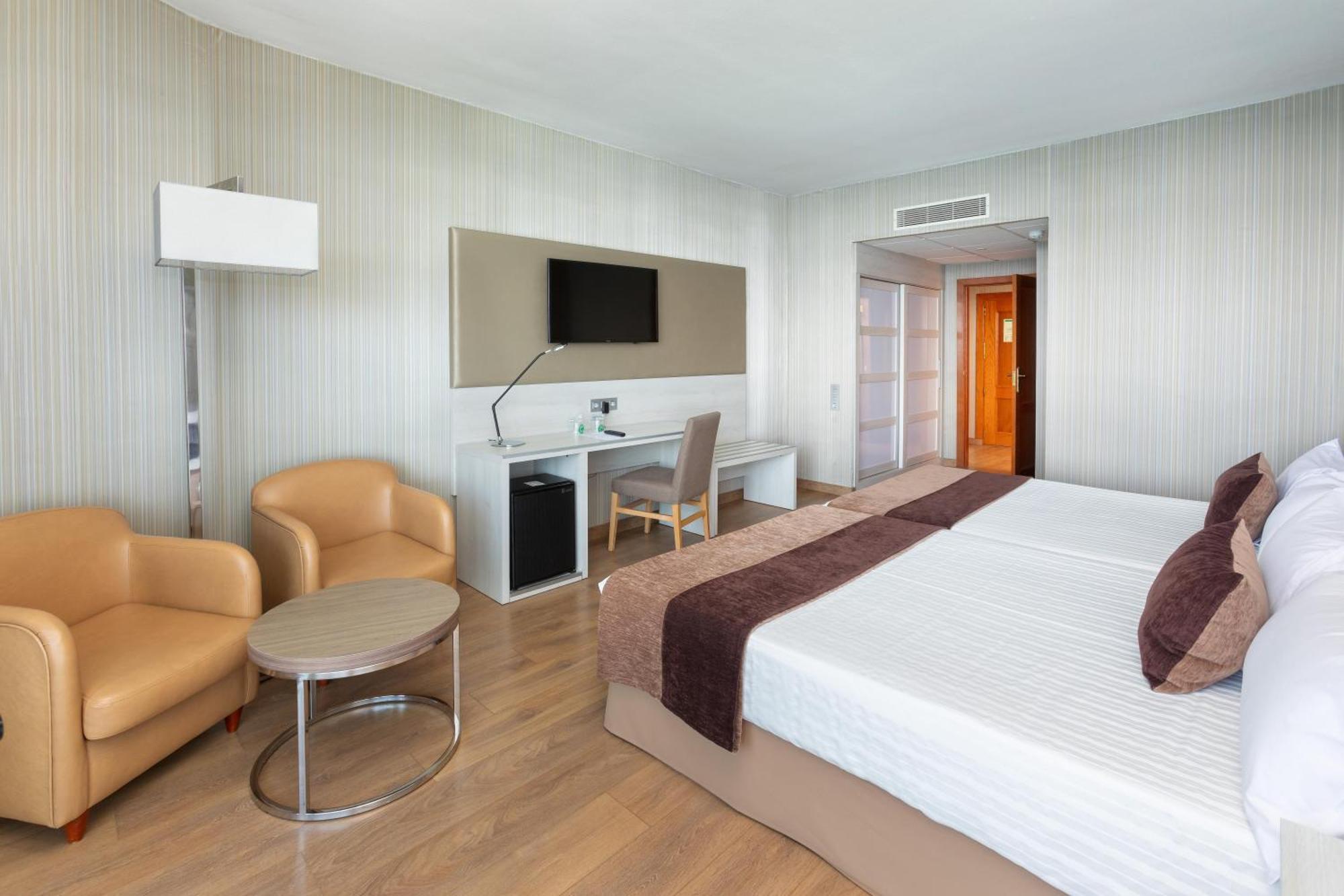Standard Double Room,1578373298:JPEG