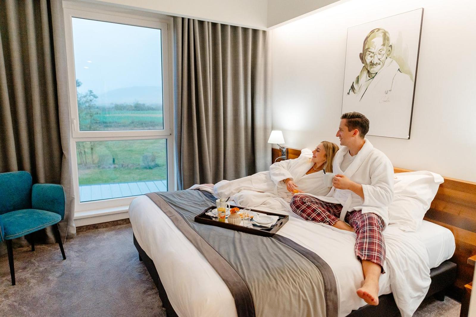 Superior Queen Room Vineyard Castle View