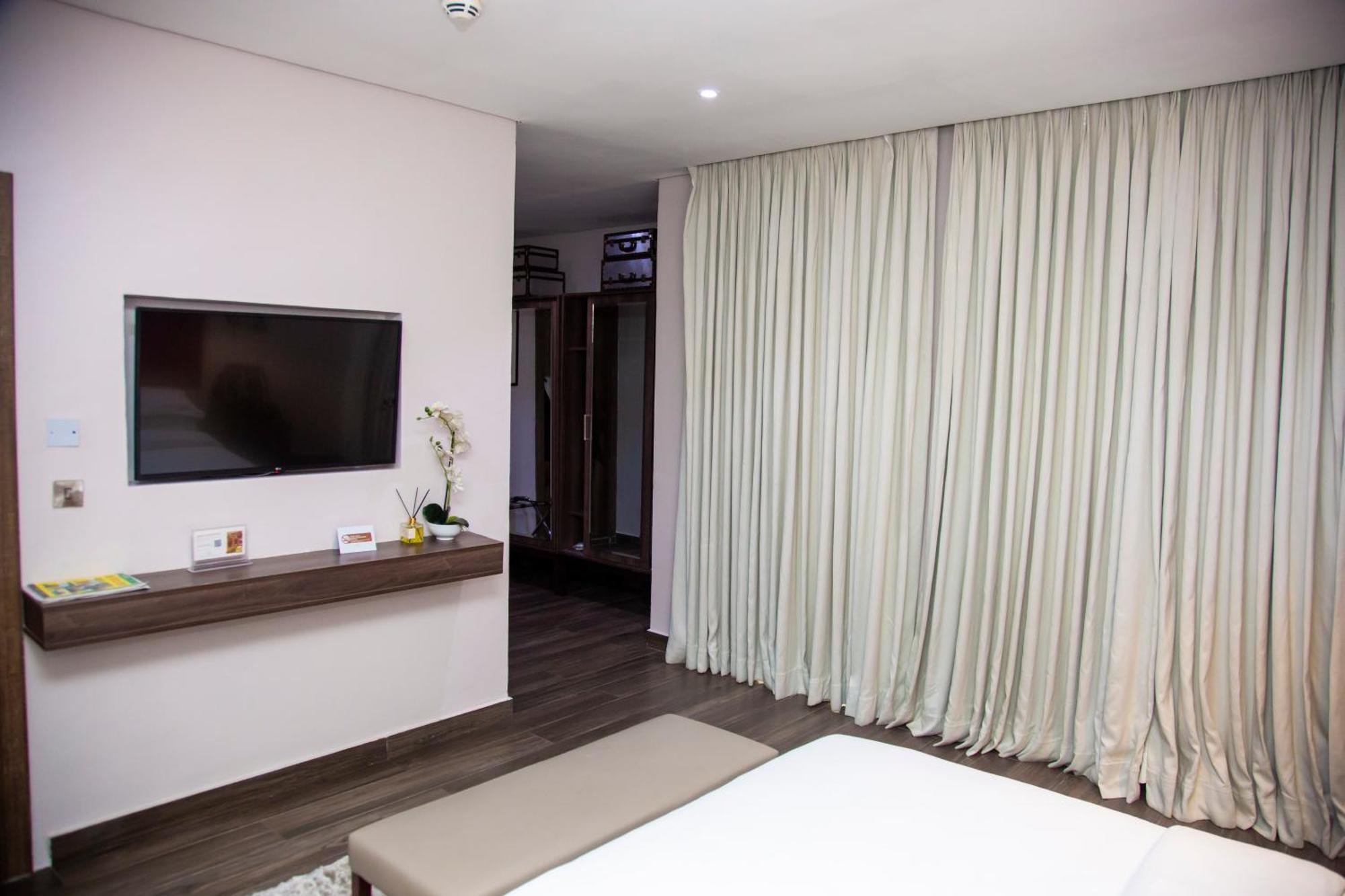 Junior Suite with Balcony