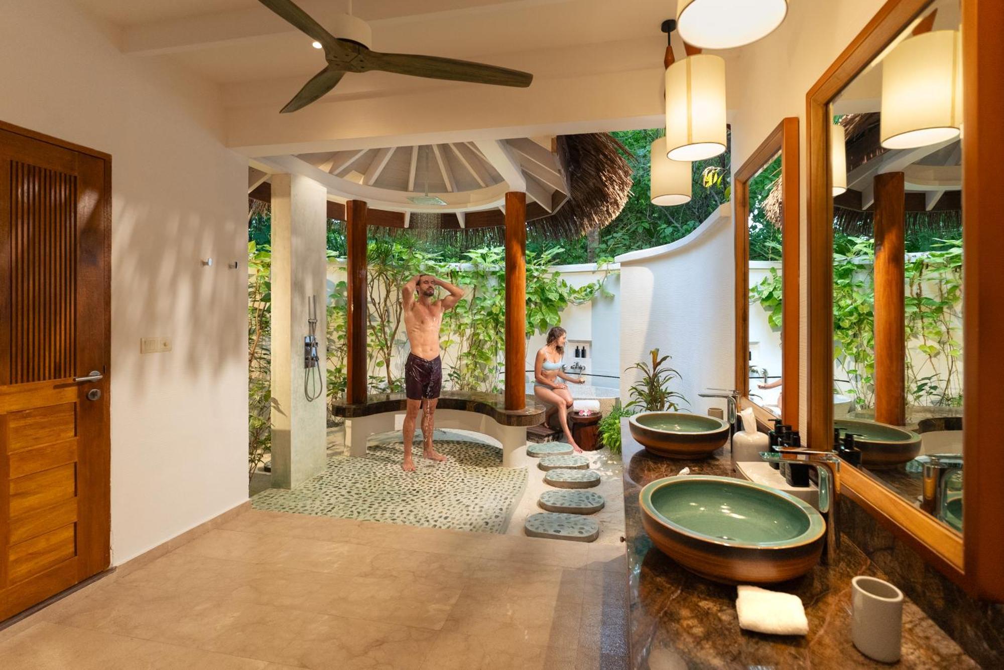 Deluxe Beach Pool Villa