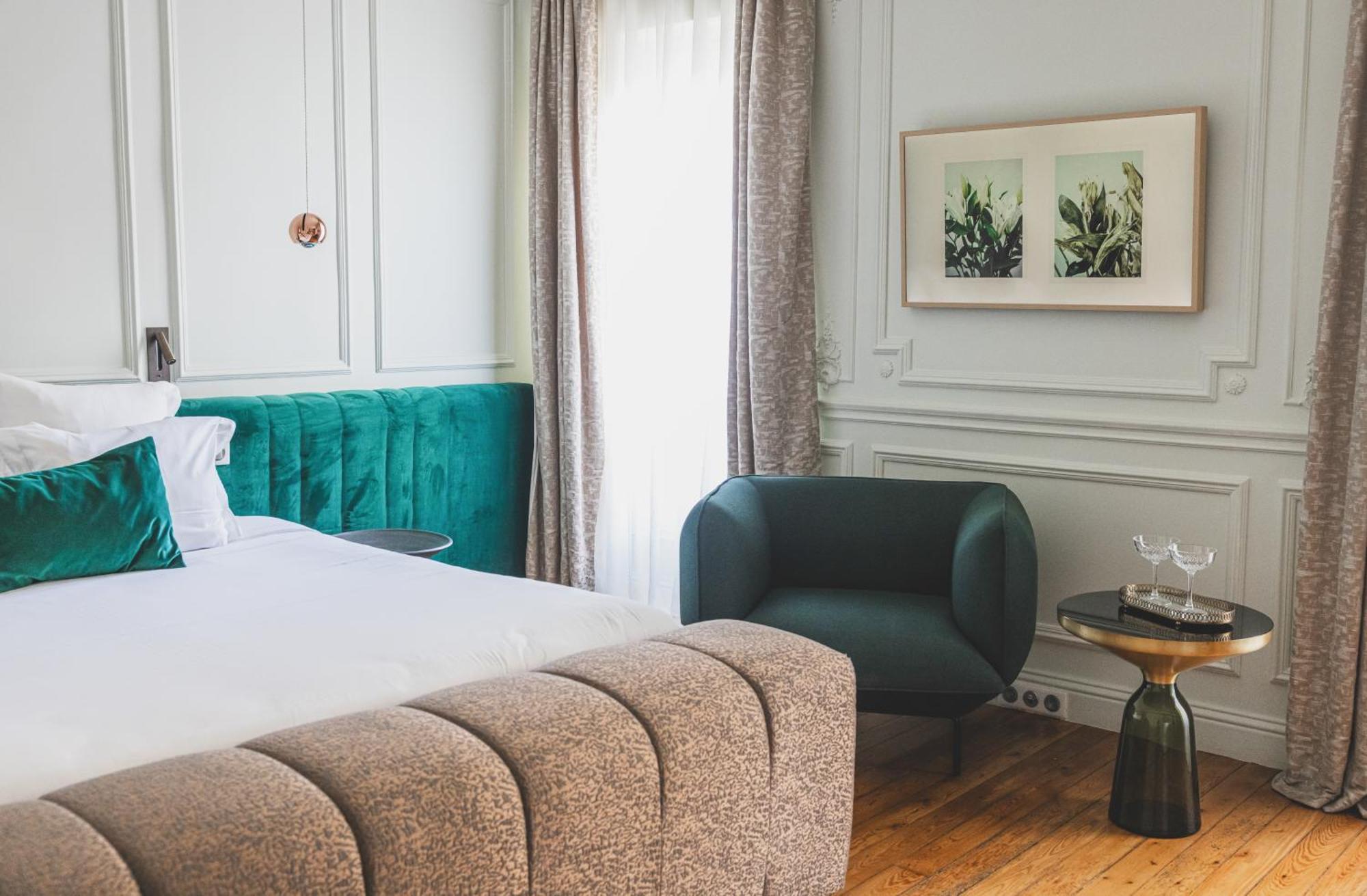 Deluxe Double Room Balcony,1572815636:JPEG