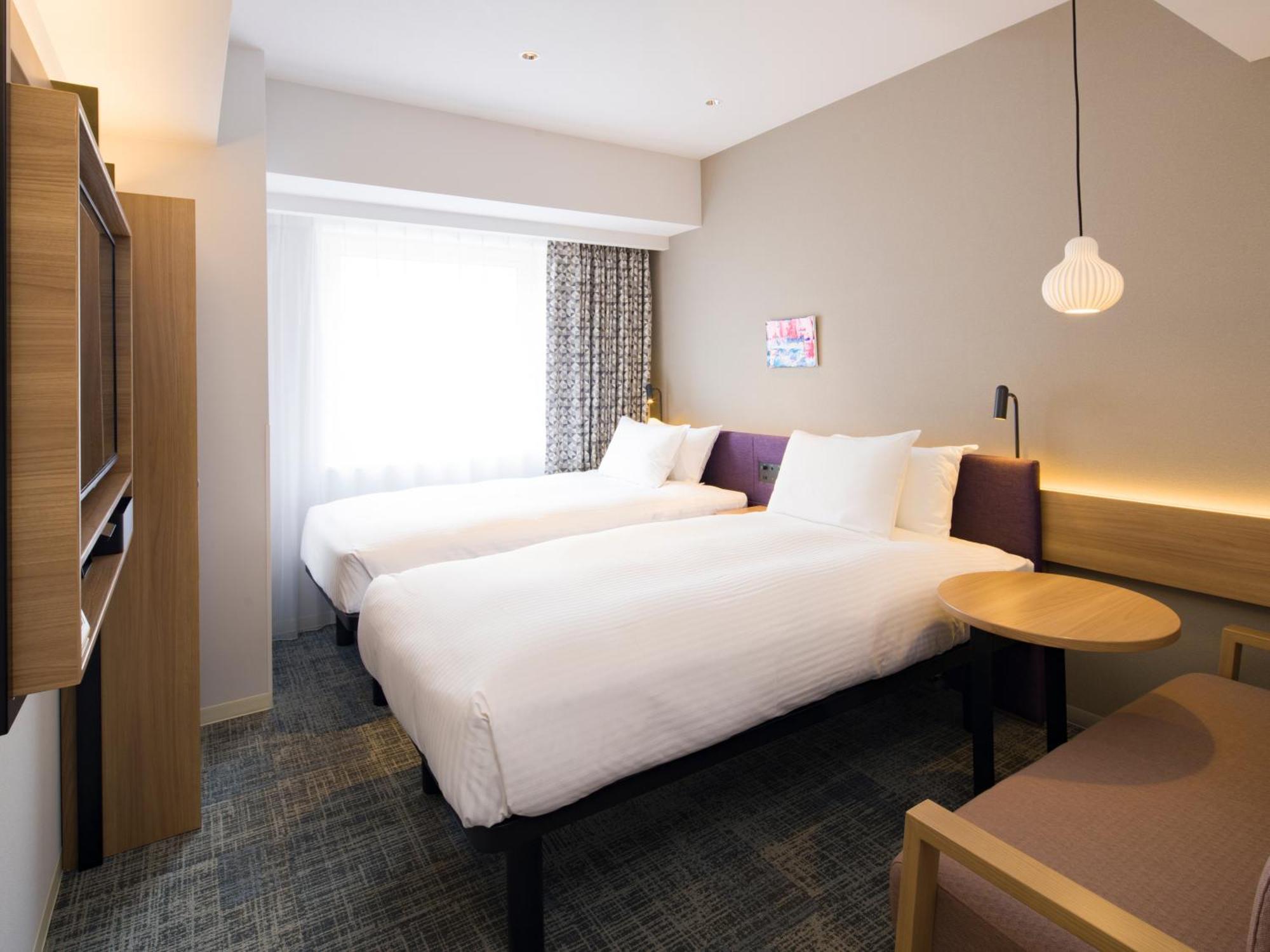 Compact Twin Room - Non-Smoking