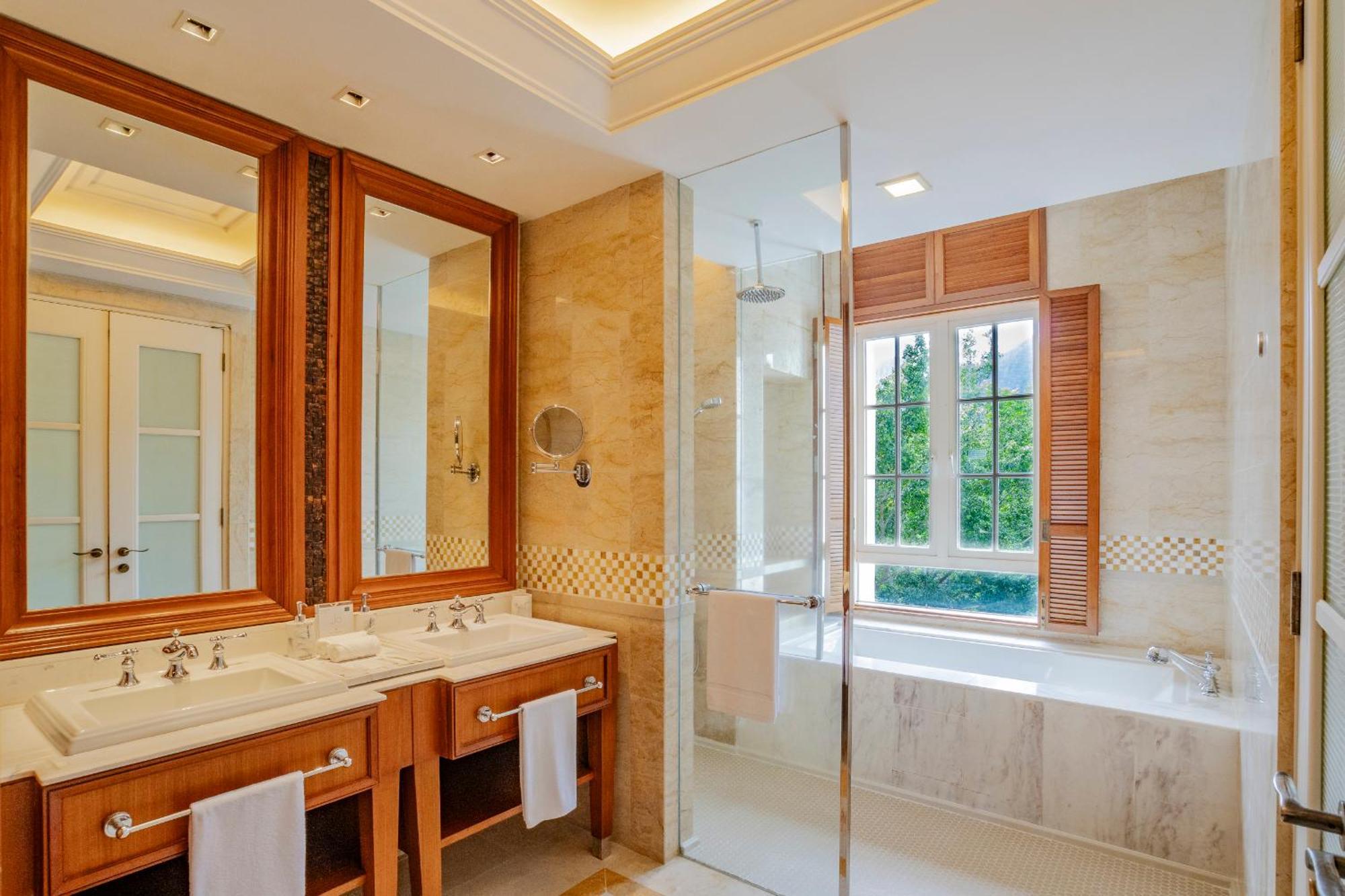 Grand Merchant 2 Bedroom Suite