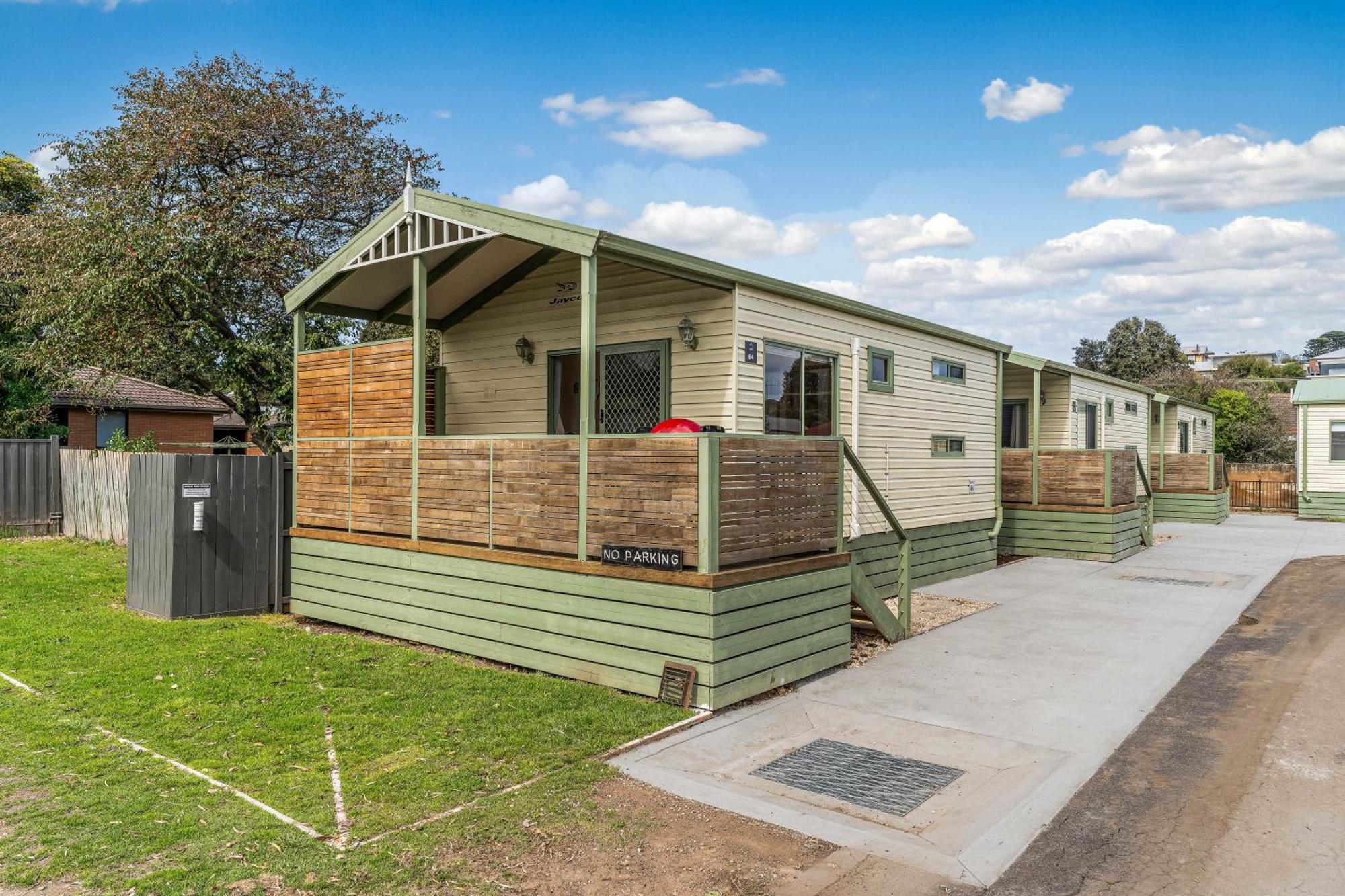 The Pet House (2BR)