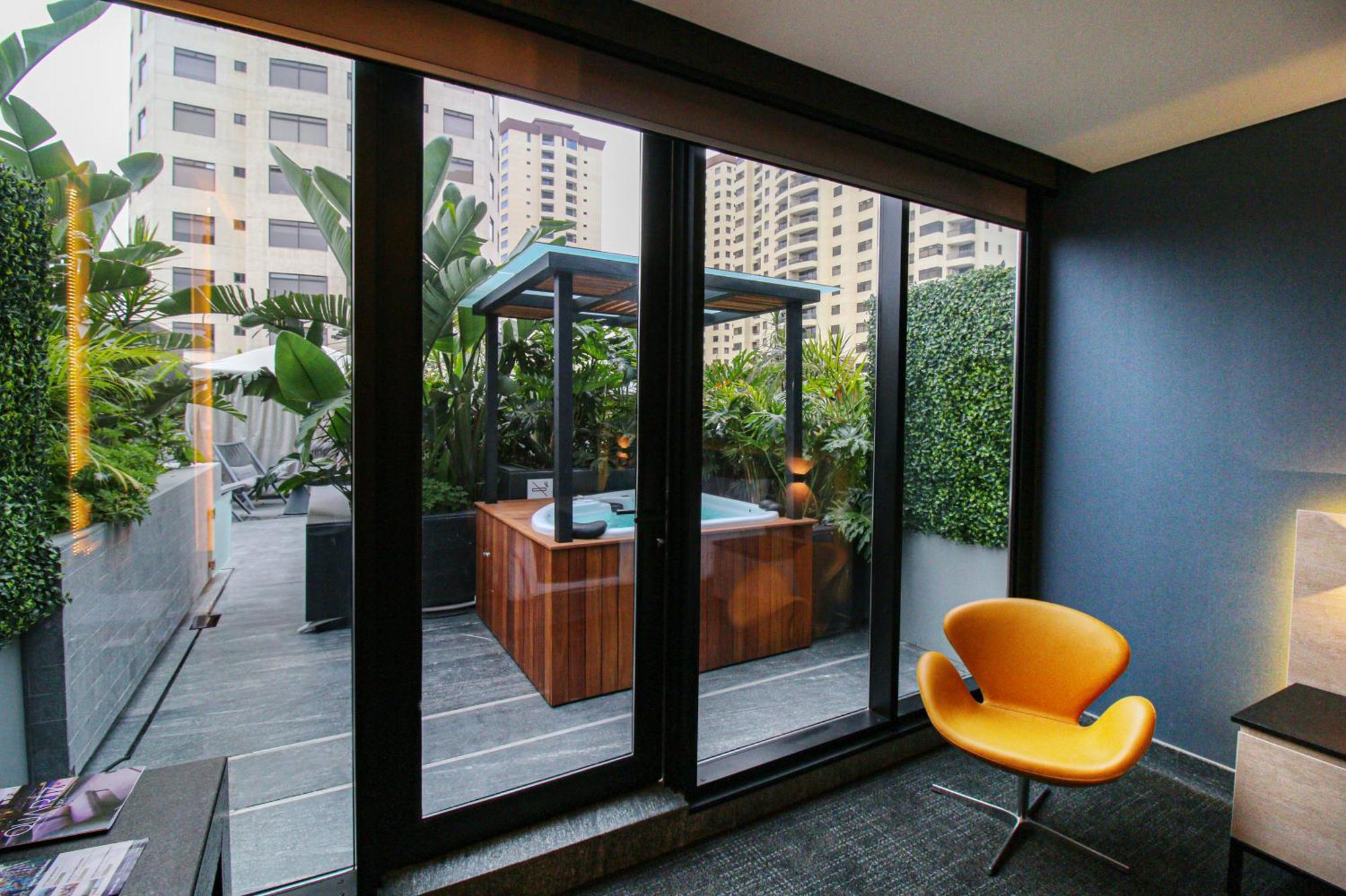 Jacuzzi Pool Garden Double