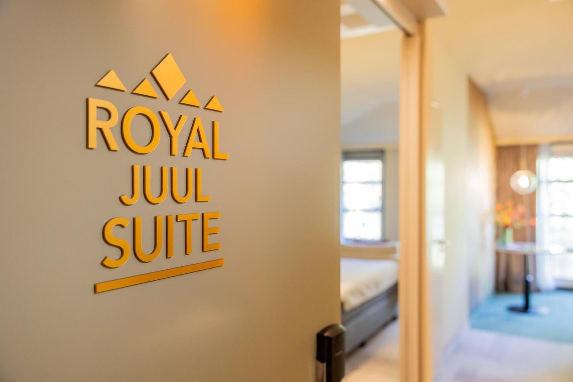 Deluxe Junior Suite,1588033937:JPEG