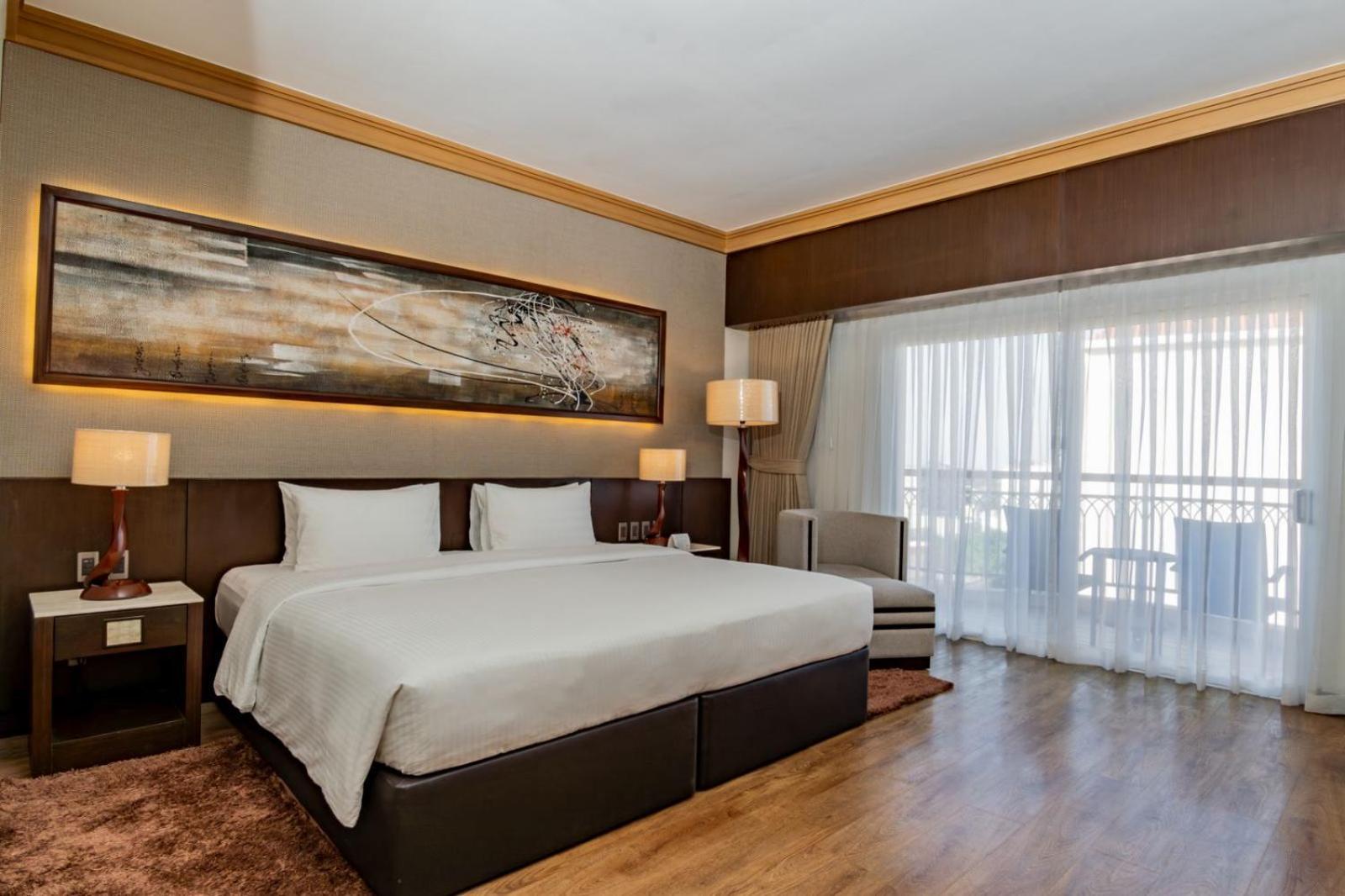 Premier Room