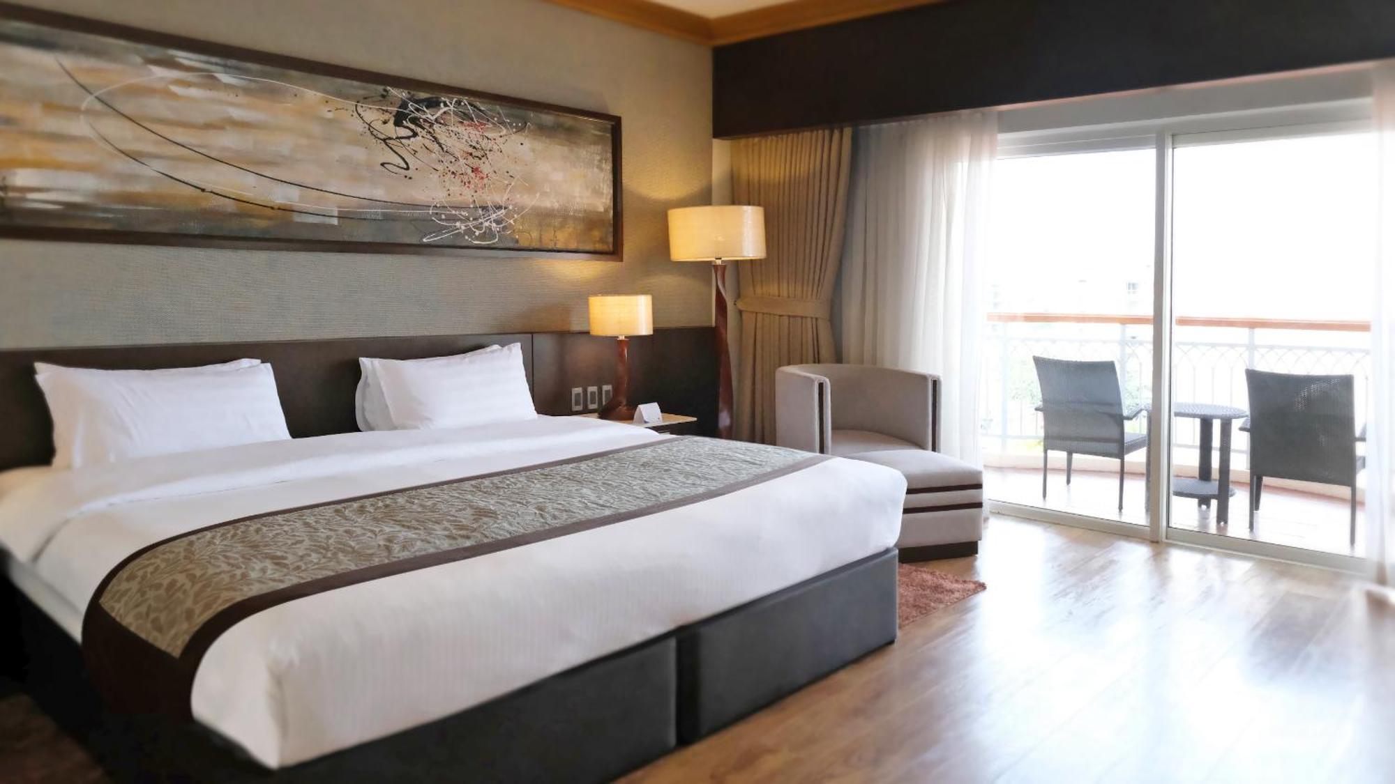 Premier Room