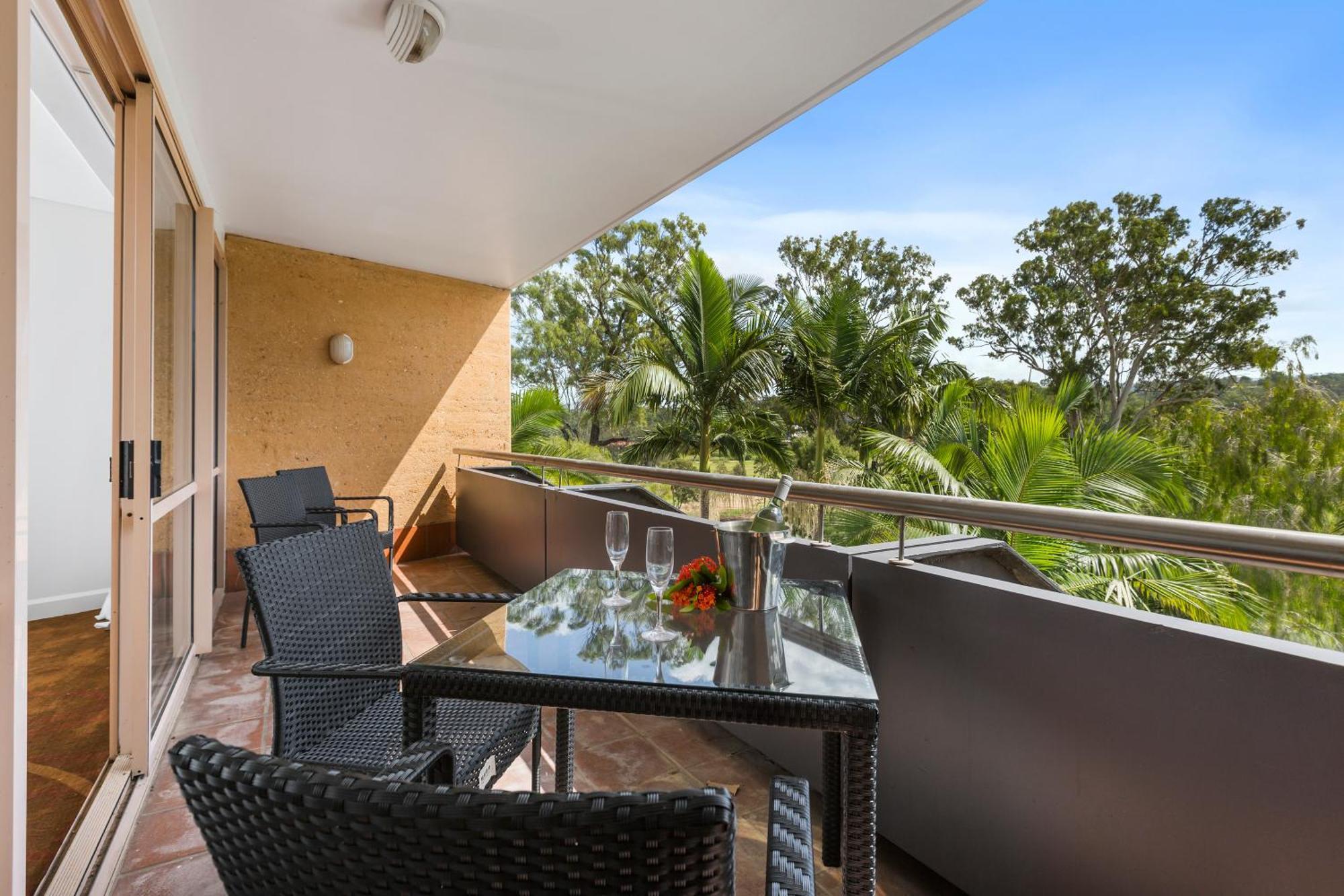 Lower Penthouse Suite