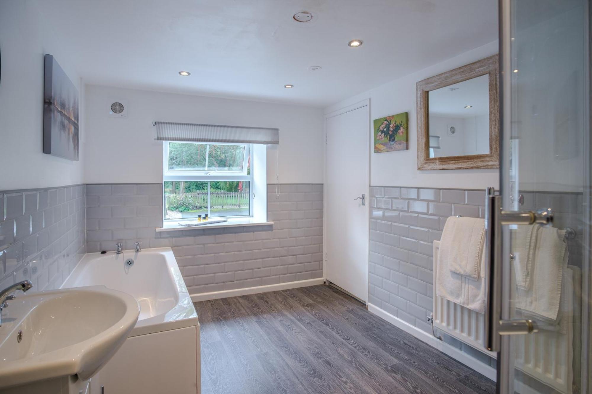 Family Room Private Bathroom