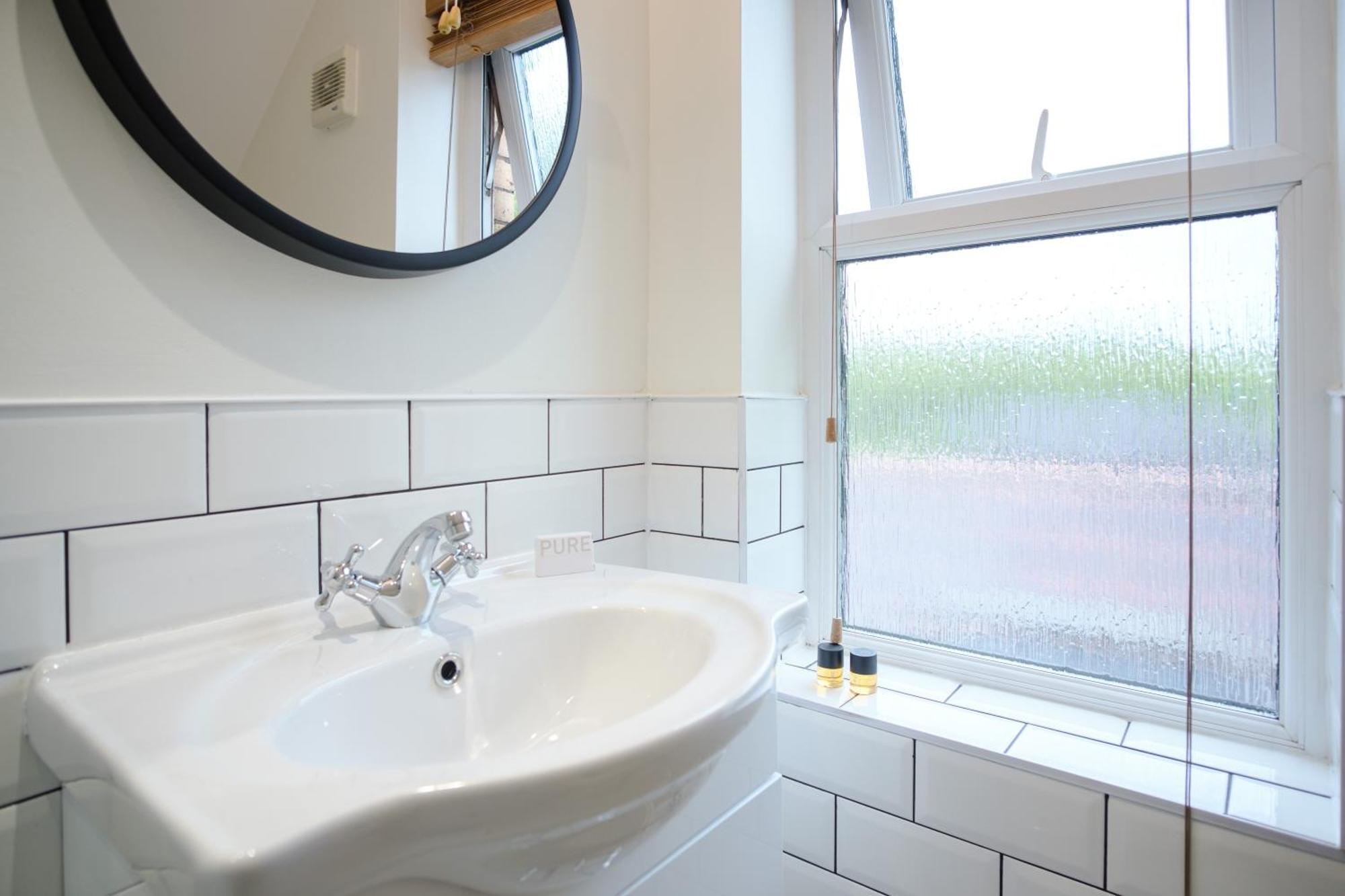 Double Room Private Bathroom