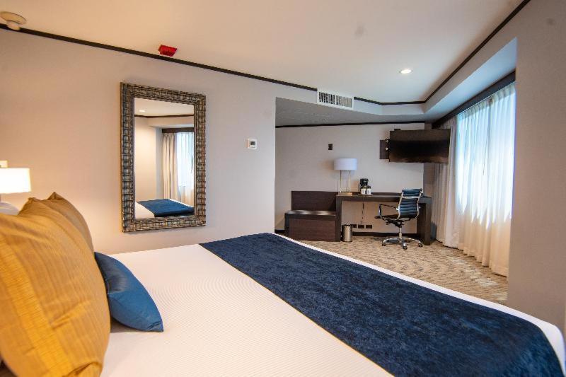 Superior Queen Room Two Queen Beds