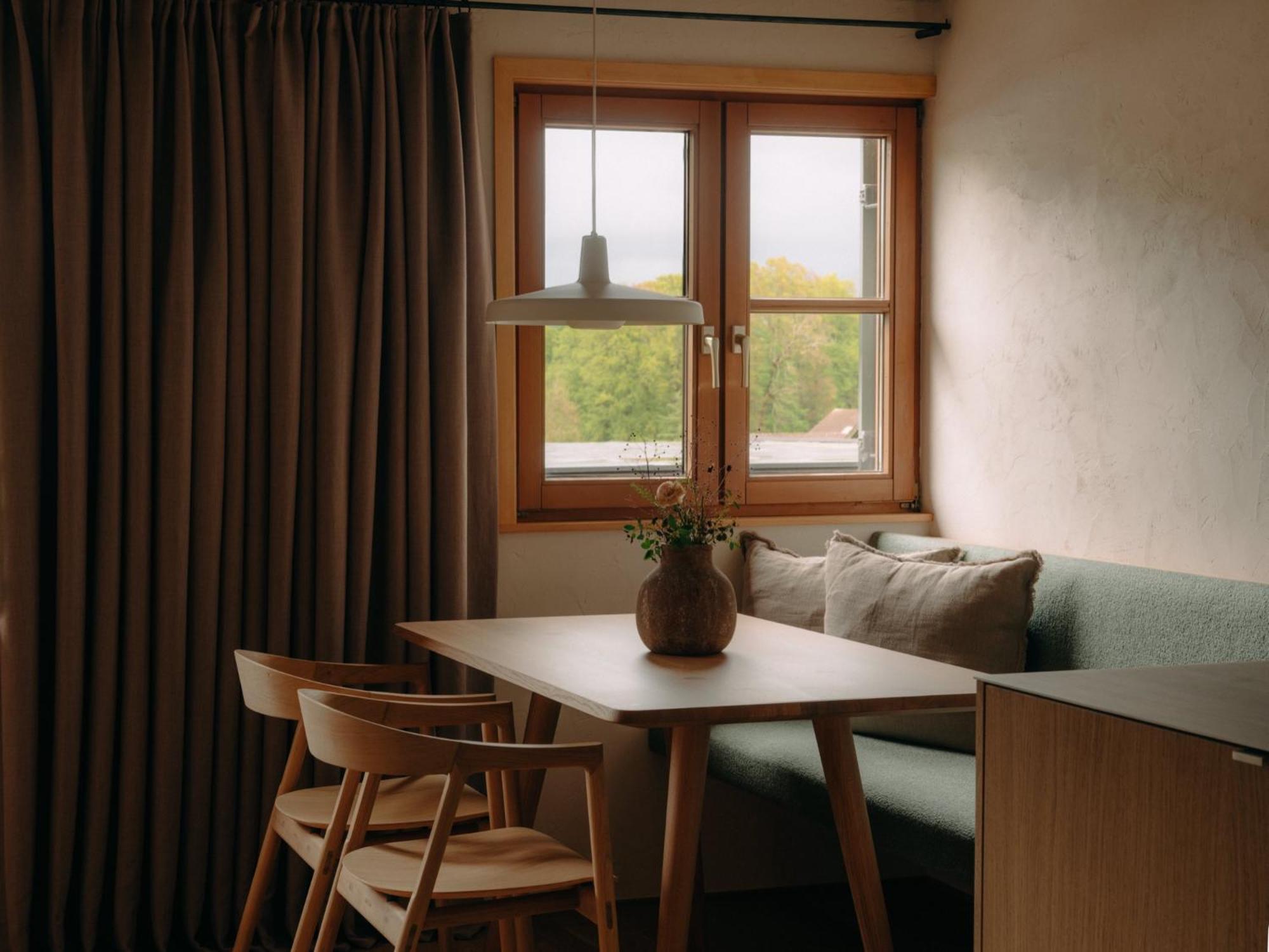 One-Bedroom Suite,1589556348:JPEG