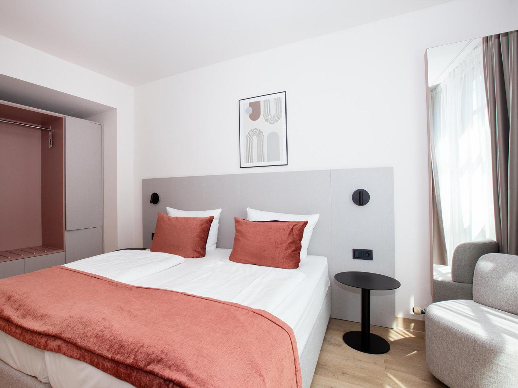 Double Room,1590351720:JPEG
