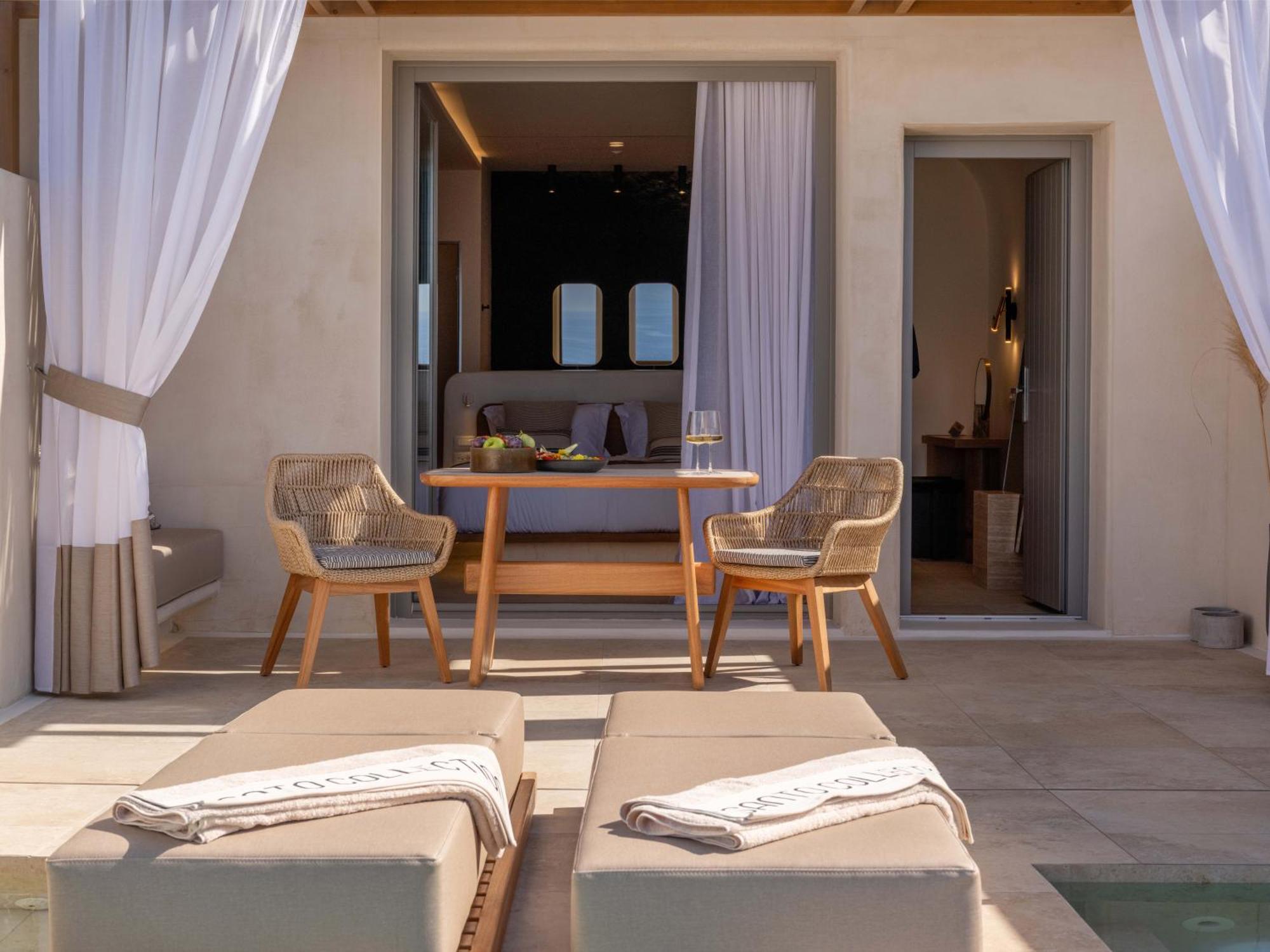 Mine Partial Sea View Junior Suite Pool or Jacuzzi