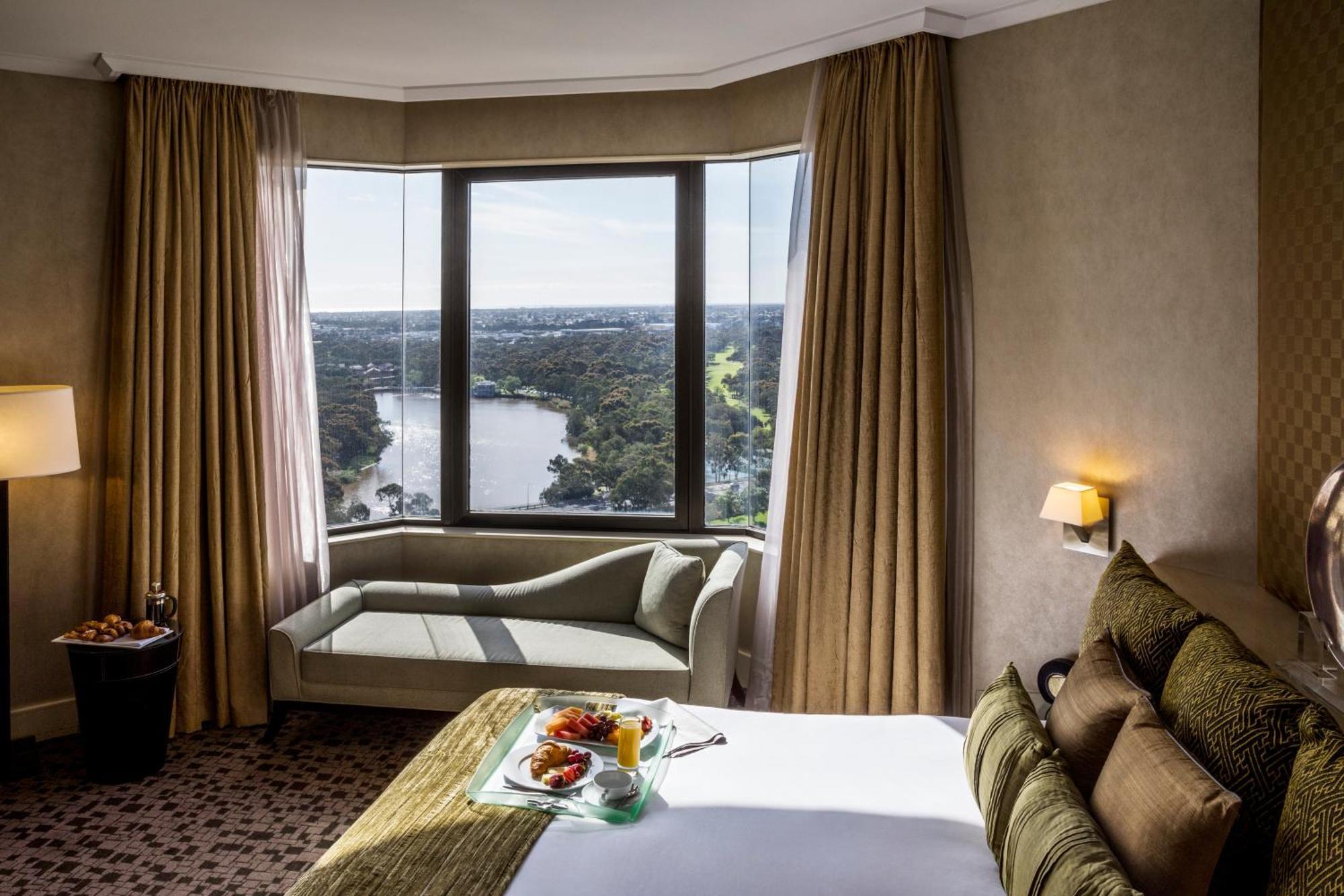 One-Bedroom Luxury Suite