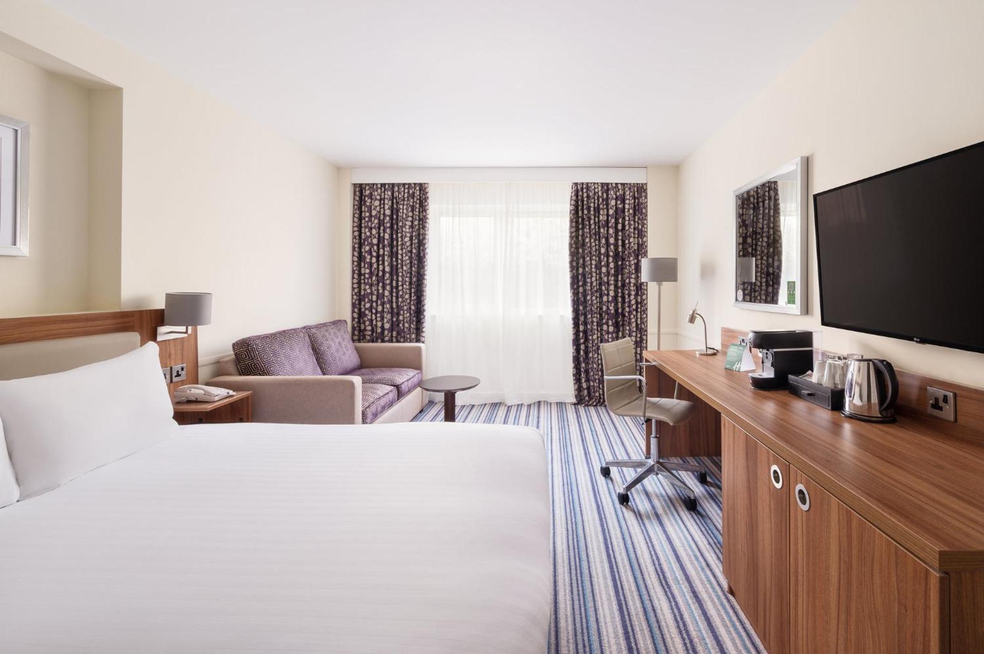 King Room with Sofa Bed