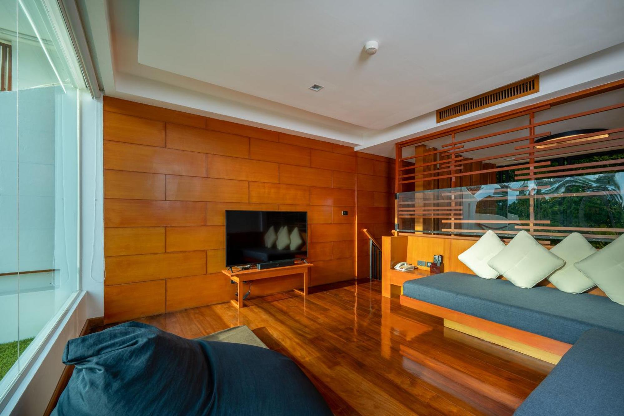 Pool Villa loft Daily Complimentary Minibar