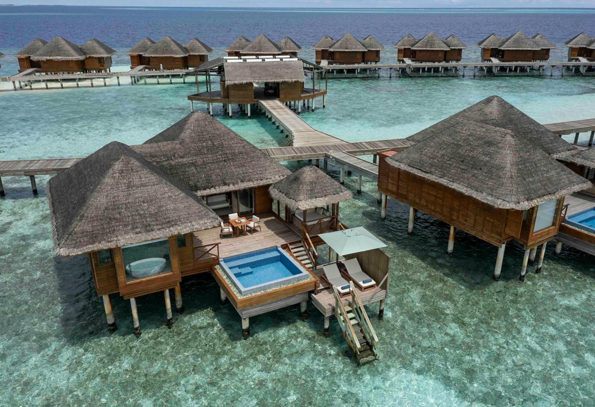 Lagoon Bungalow Pool,1593649537:JPEG