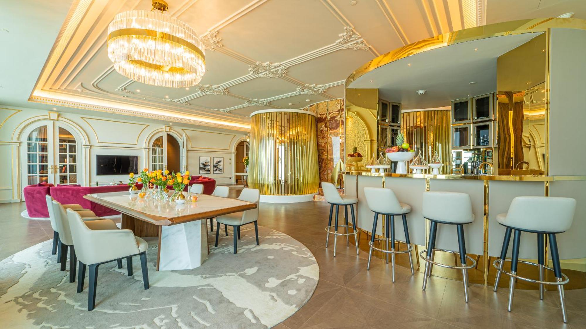 Suite Raffles,1593988381:JPEG