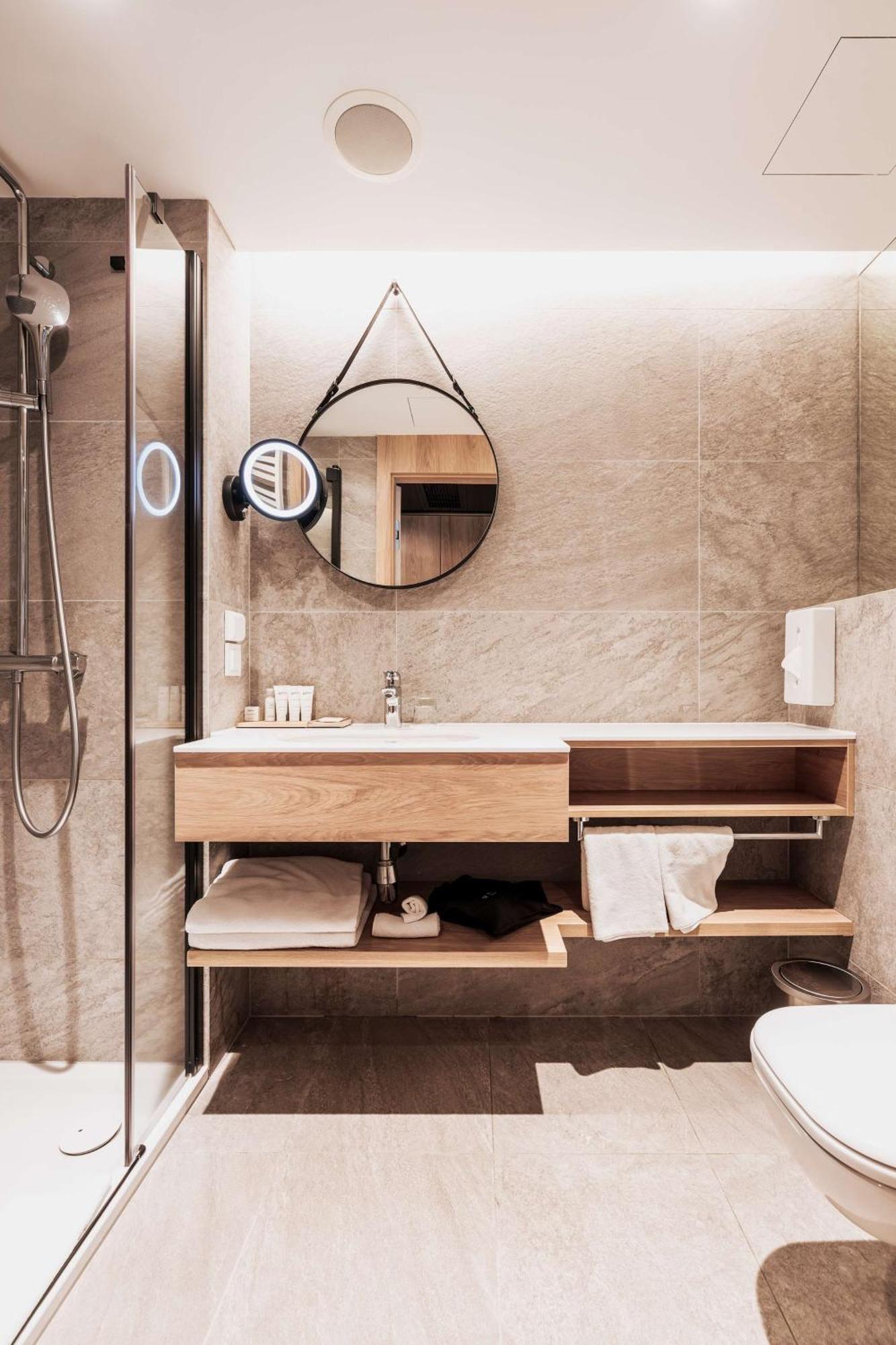 Superior Room Mountain View