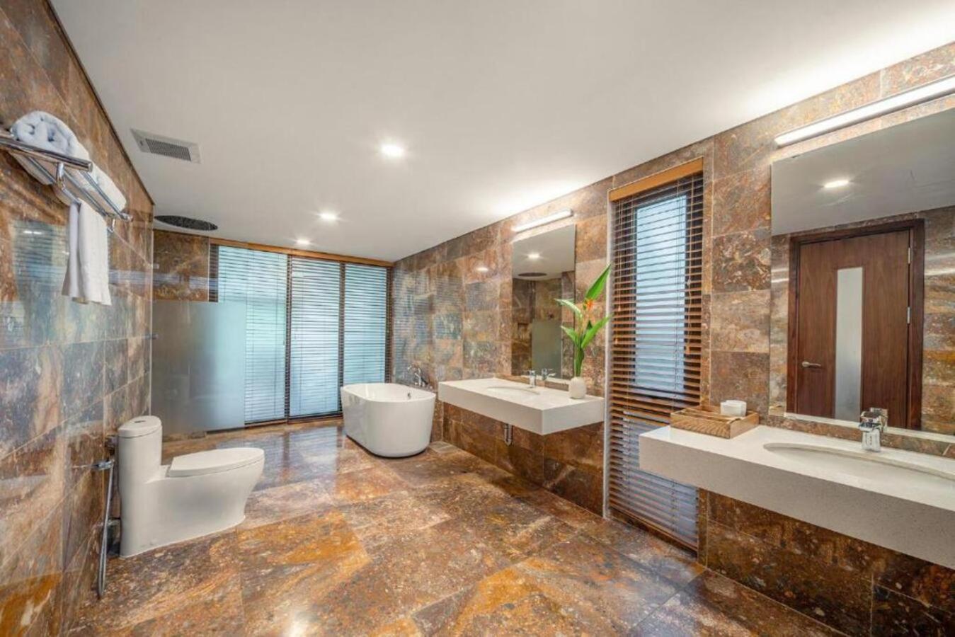 Villa 3-Bedroom with Free Foot Massage & Jjimjilbang Experience